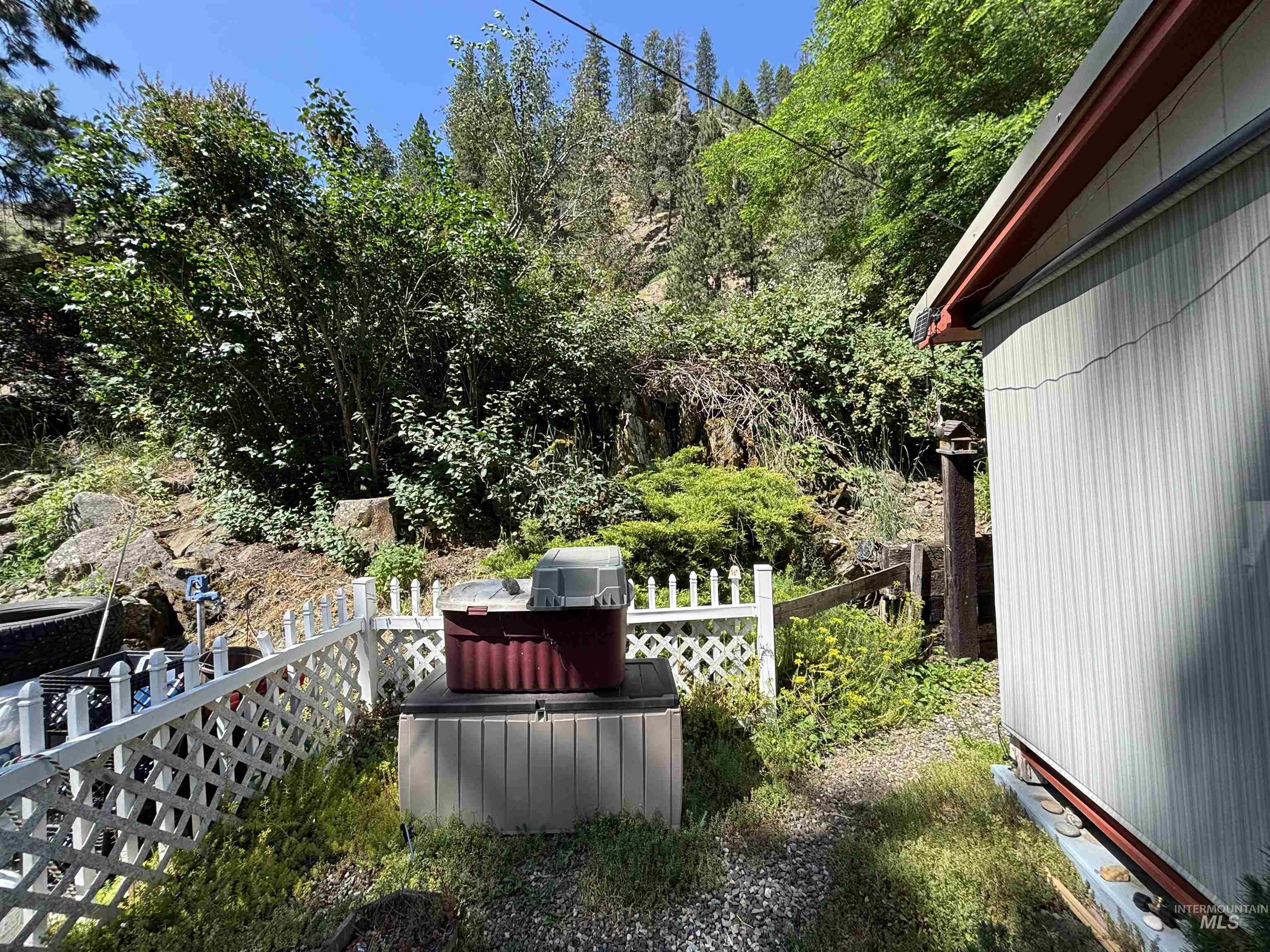 5645 Pines Rd Property Photo 15