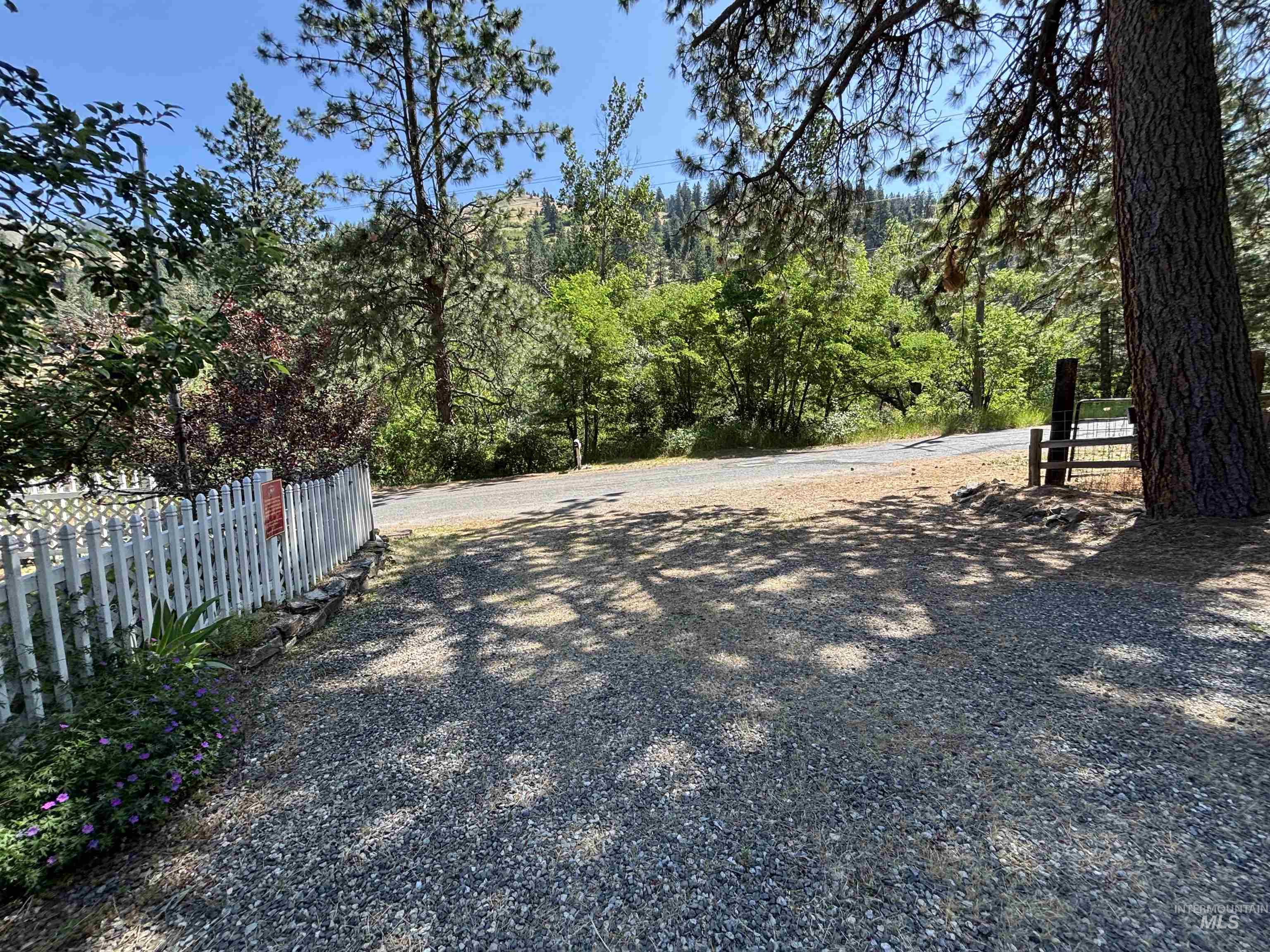 5645 Pines Rd Property Photo 17