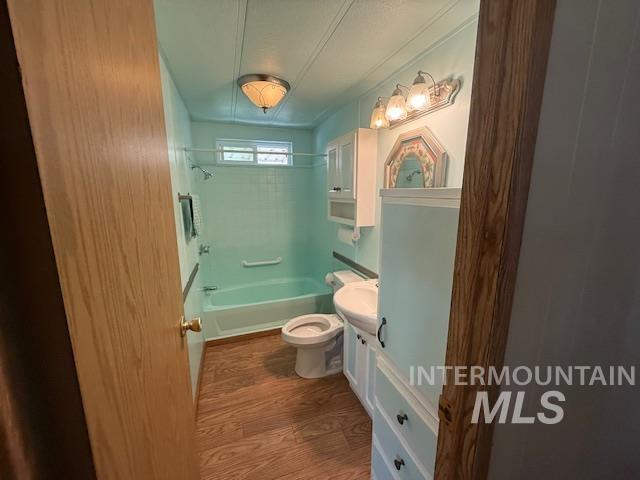 7837 W Manassas Property Photo 13