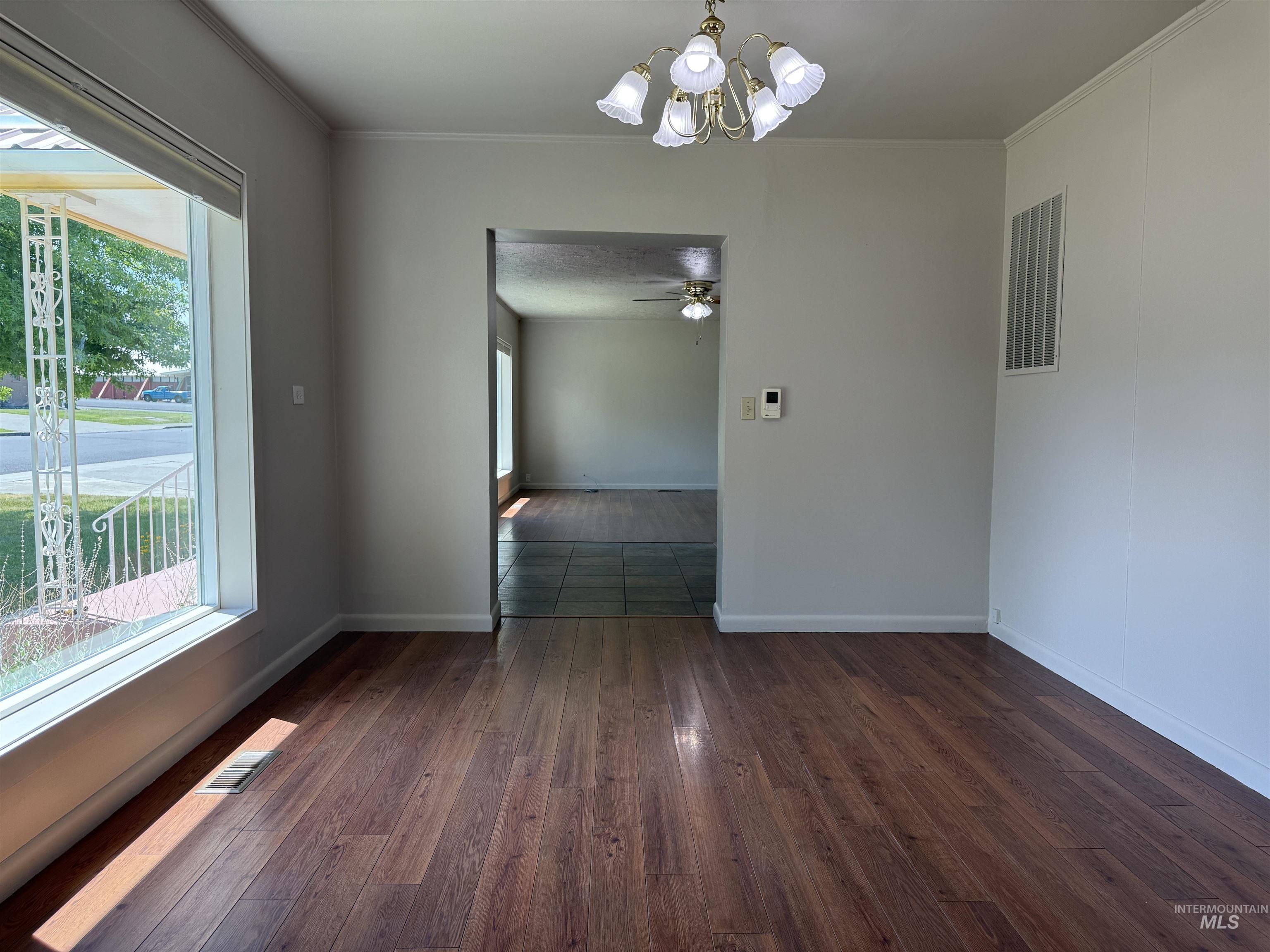 703 Jefferson St Property Photo 14