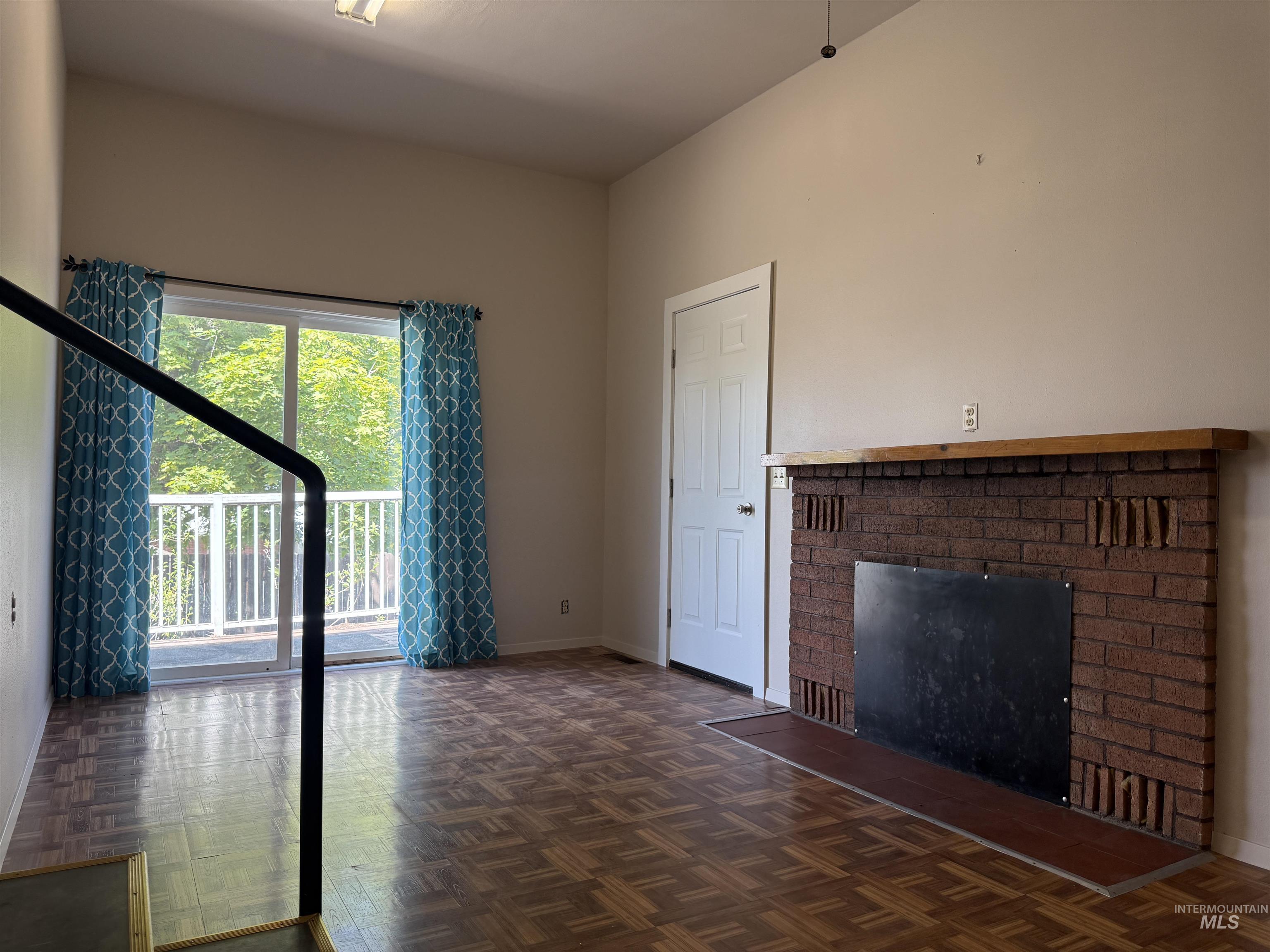 703 Jefferson St Property Photo 34