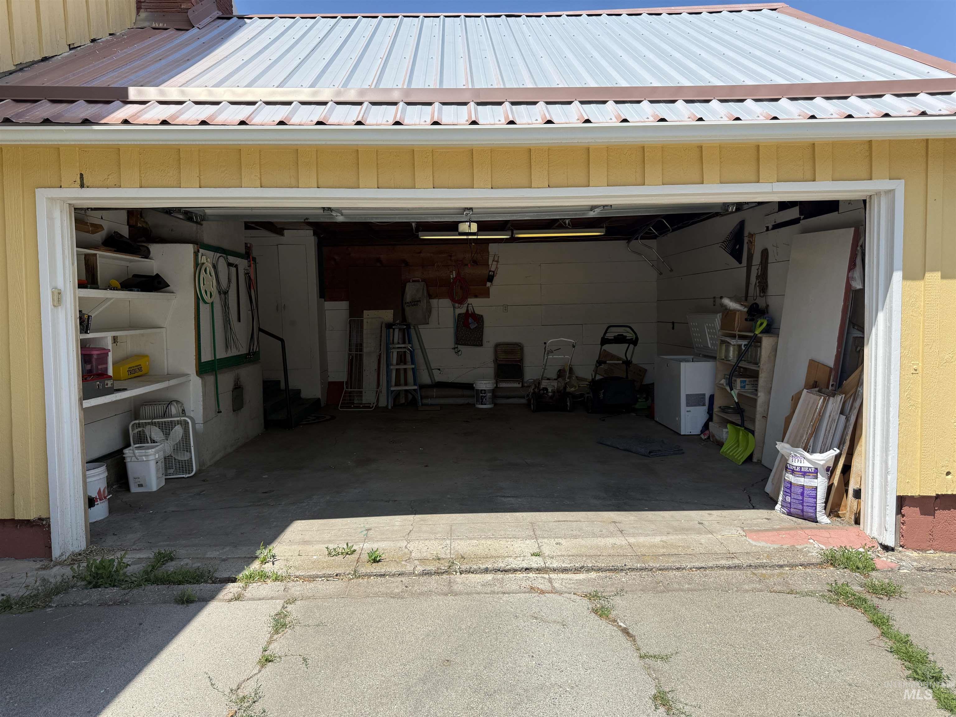 703 Jefferson St Property Photo 40