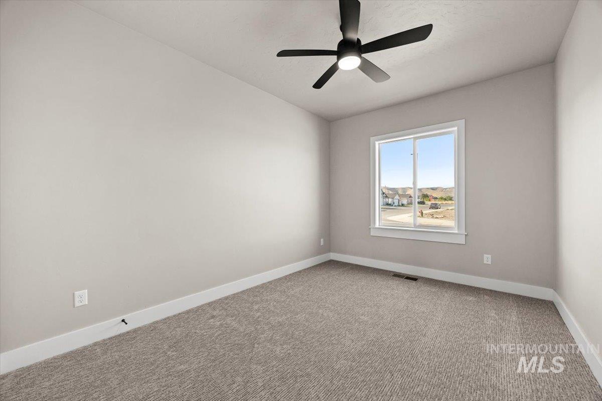 1676 Sandbar Rd Property Photo 12