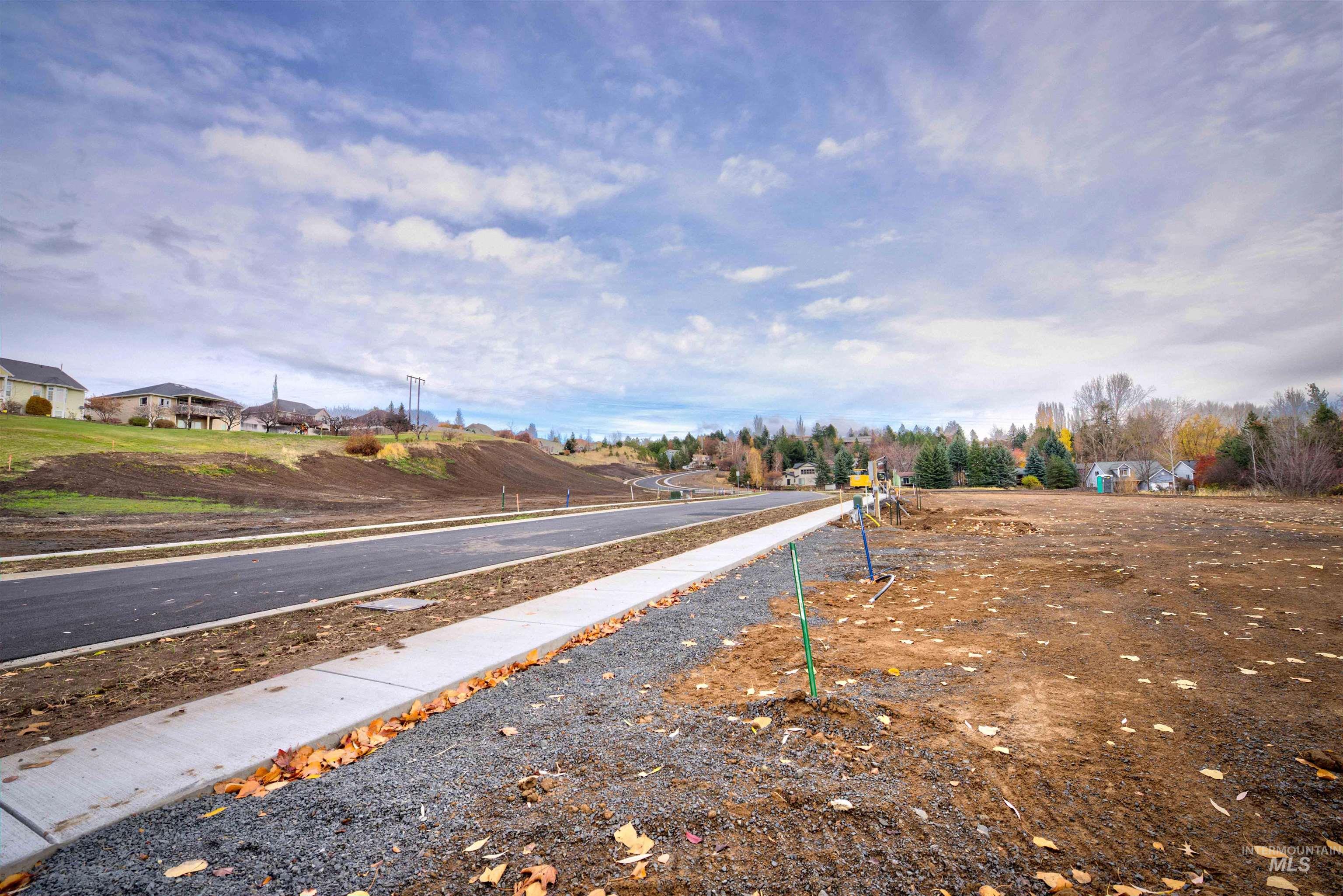 2060 West View Drive (lot 7) Property Photo 10