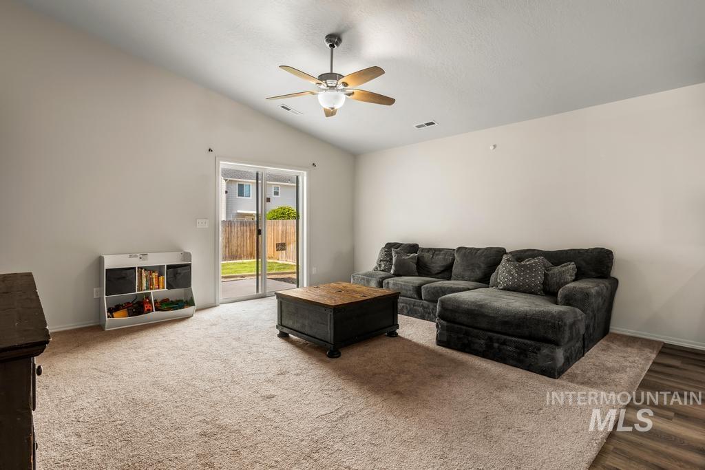 13584 Leppert Street Property Photo 10