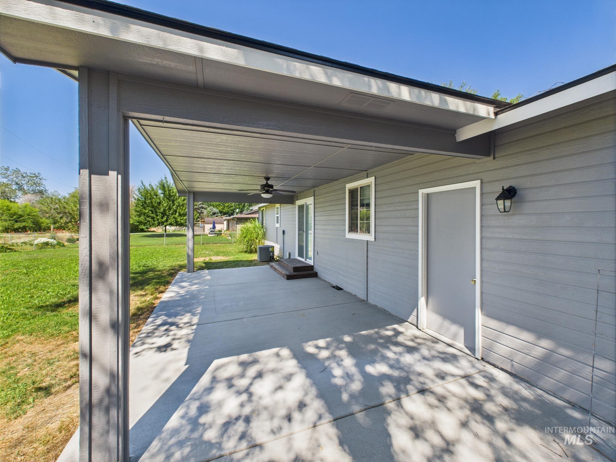 1673 Thomas Property Photo 8