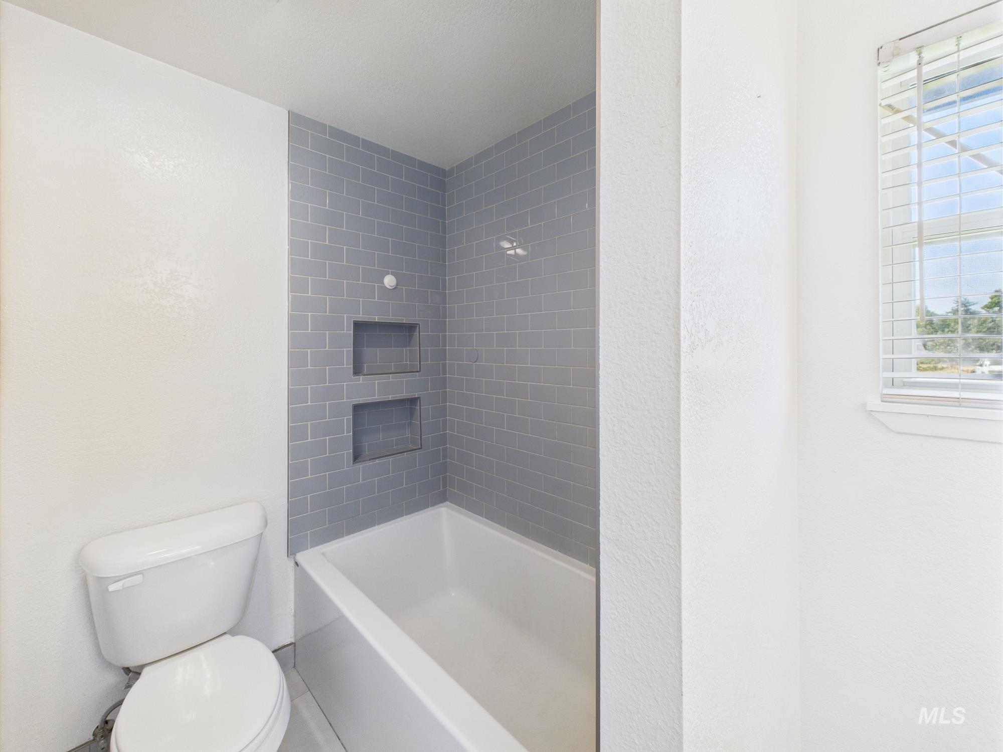 1673 Thomas Property Photo 31