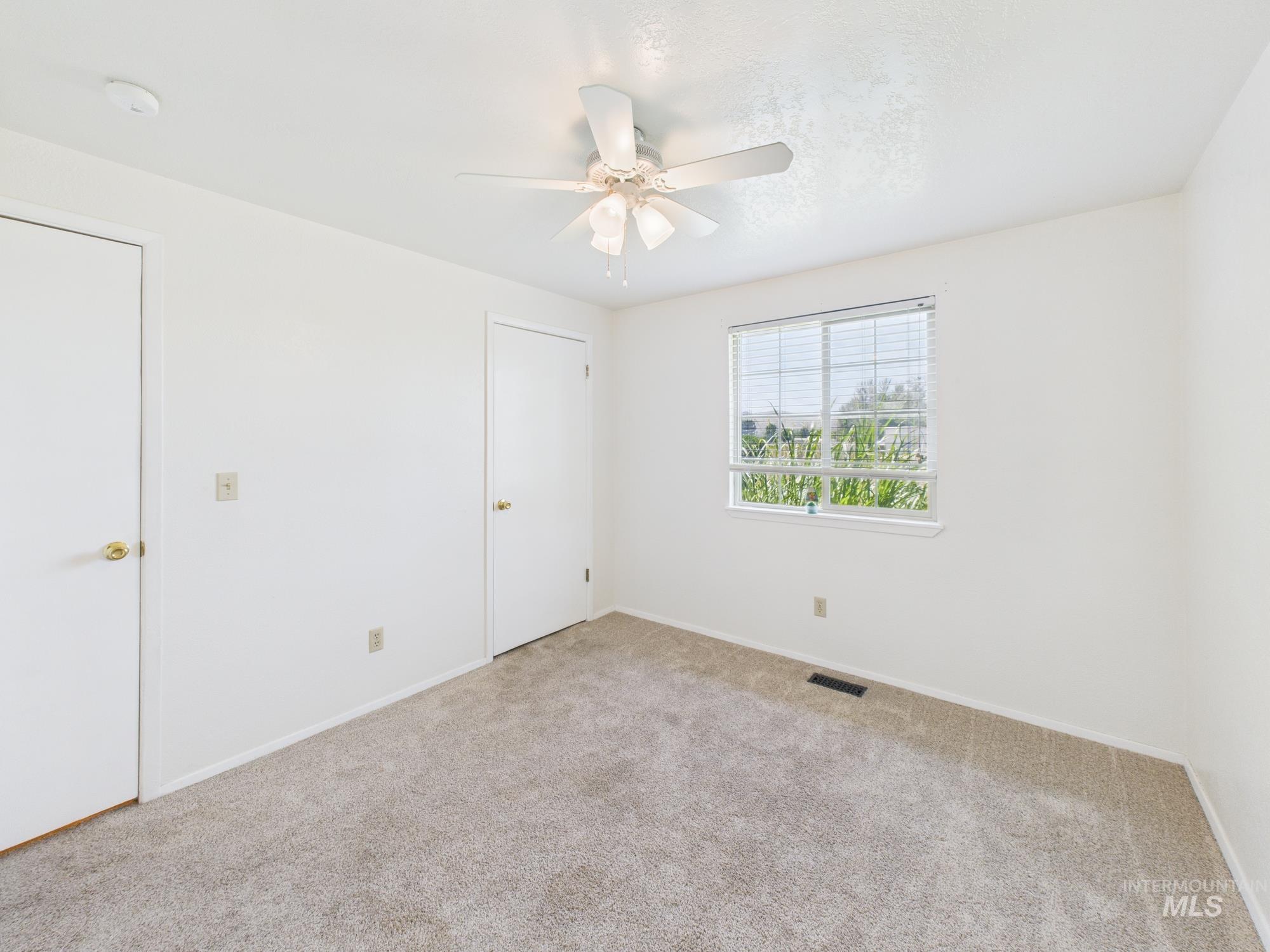 1673 Thomas Property Photo 35