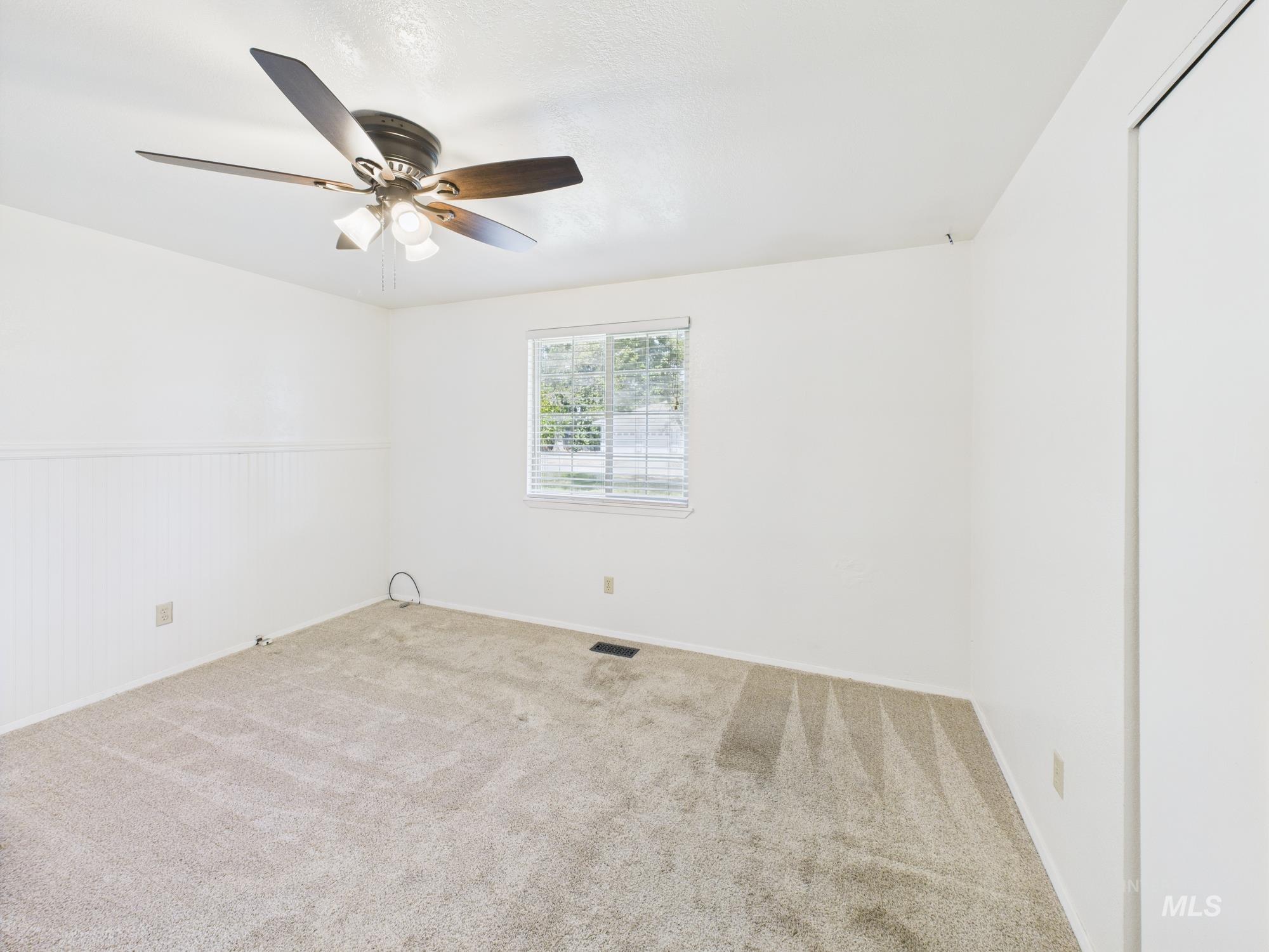 1673 Thomas Property Photo 37