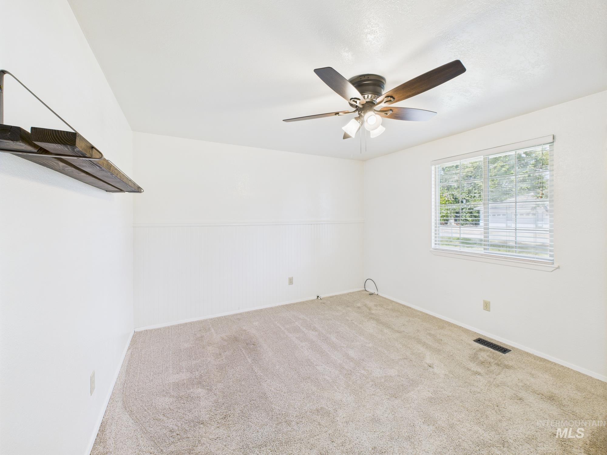 1673 Thomas Property Photo 38