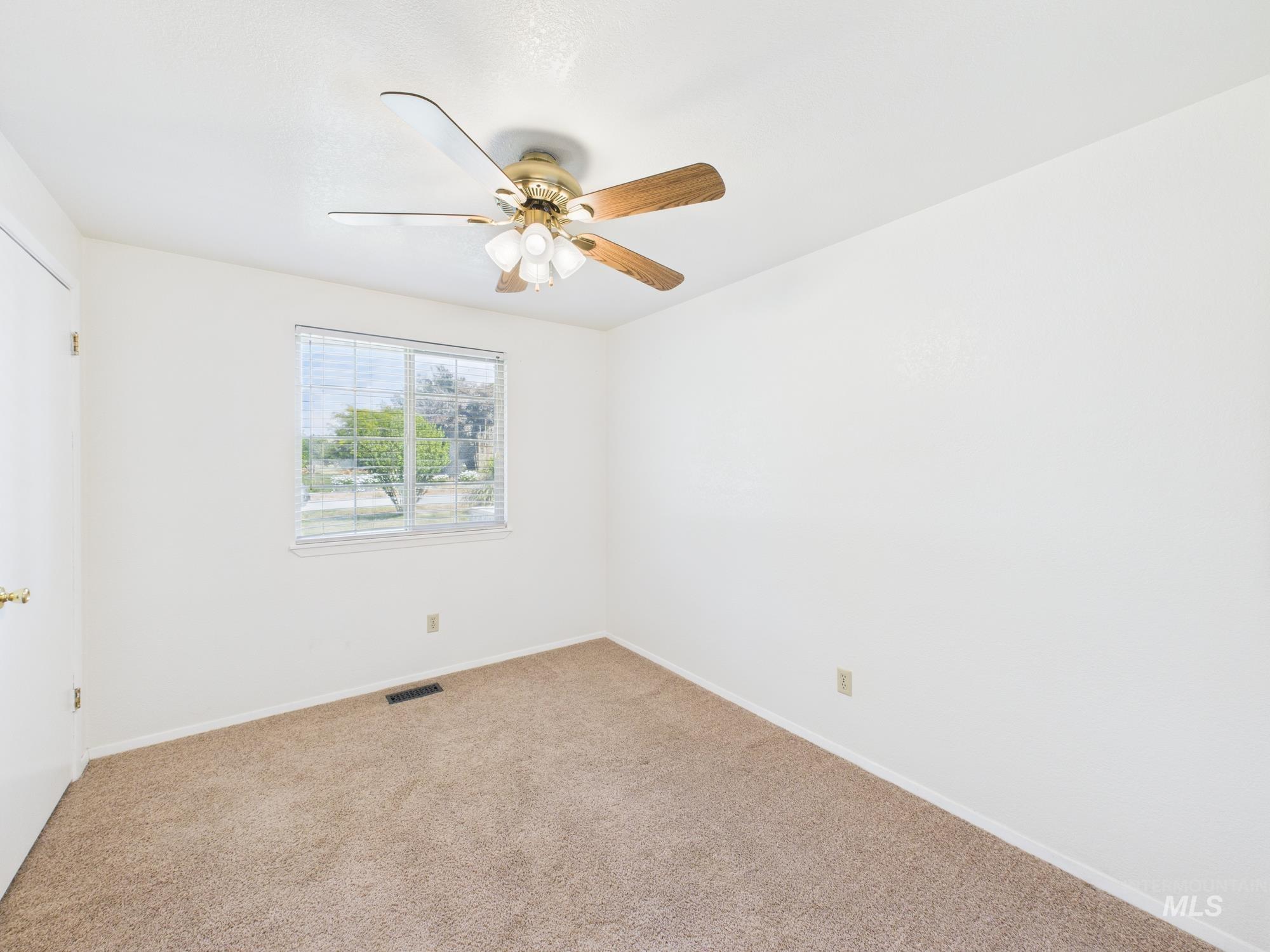 1673 Thomas Property Photo 41