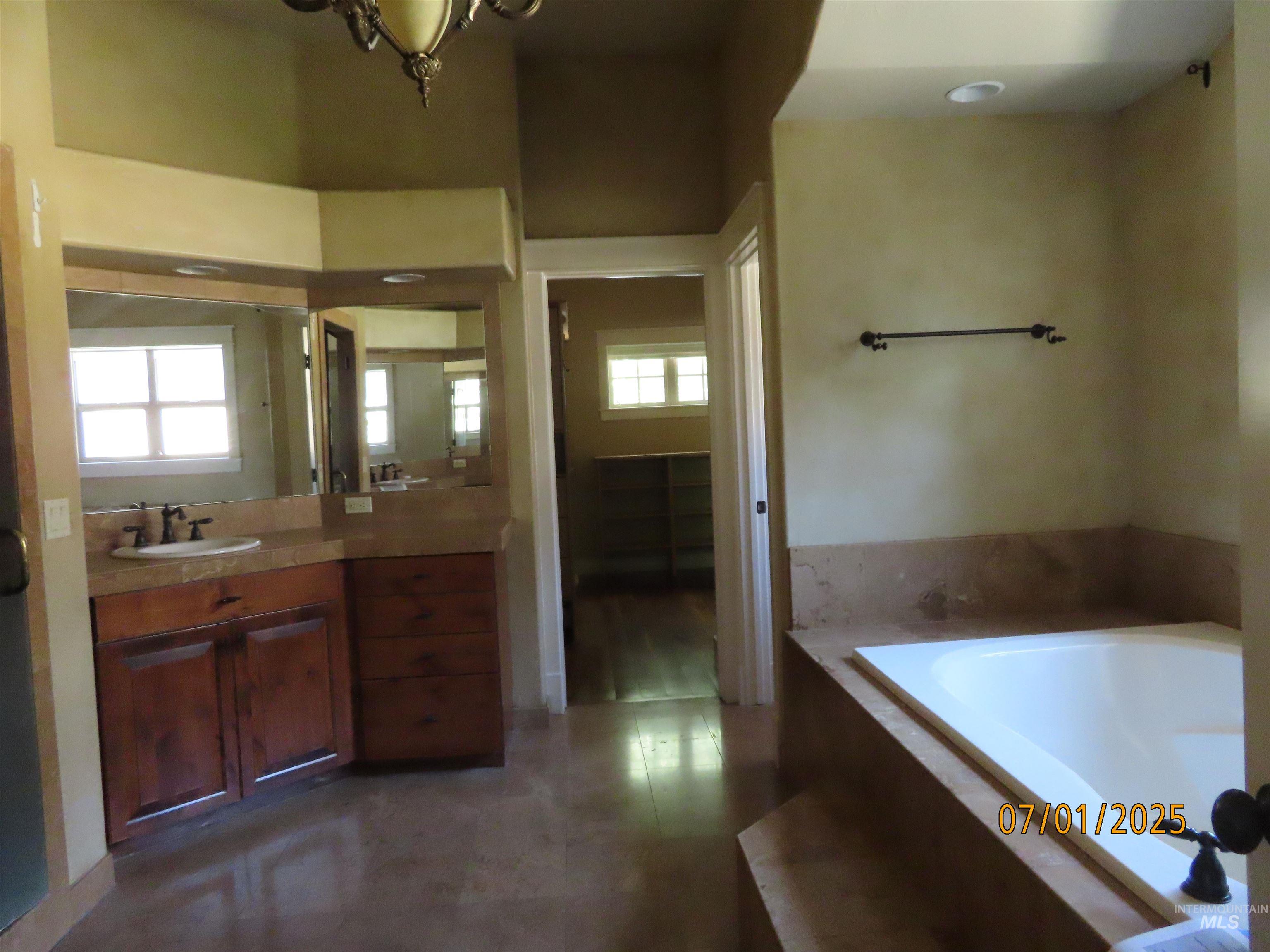 1674 S Water Leaf Ave Property Photo 11