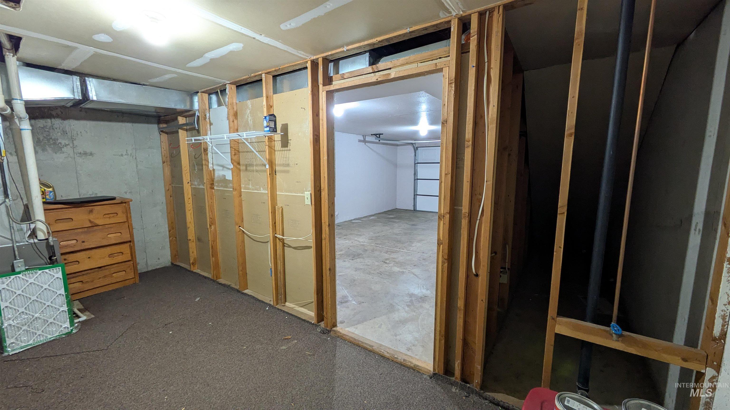 463 Boyde Ave Property Photo 3