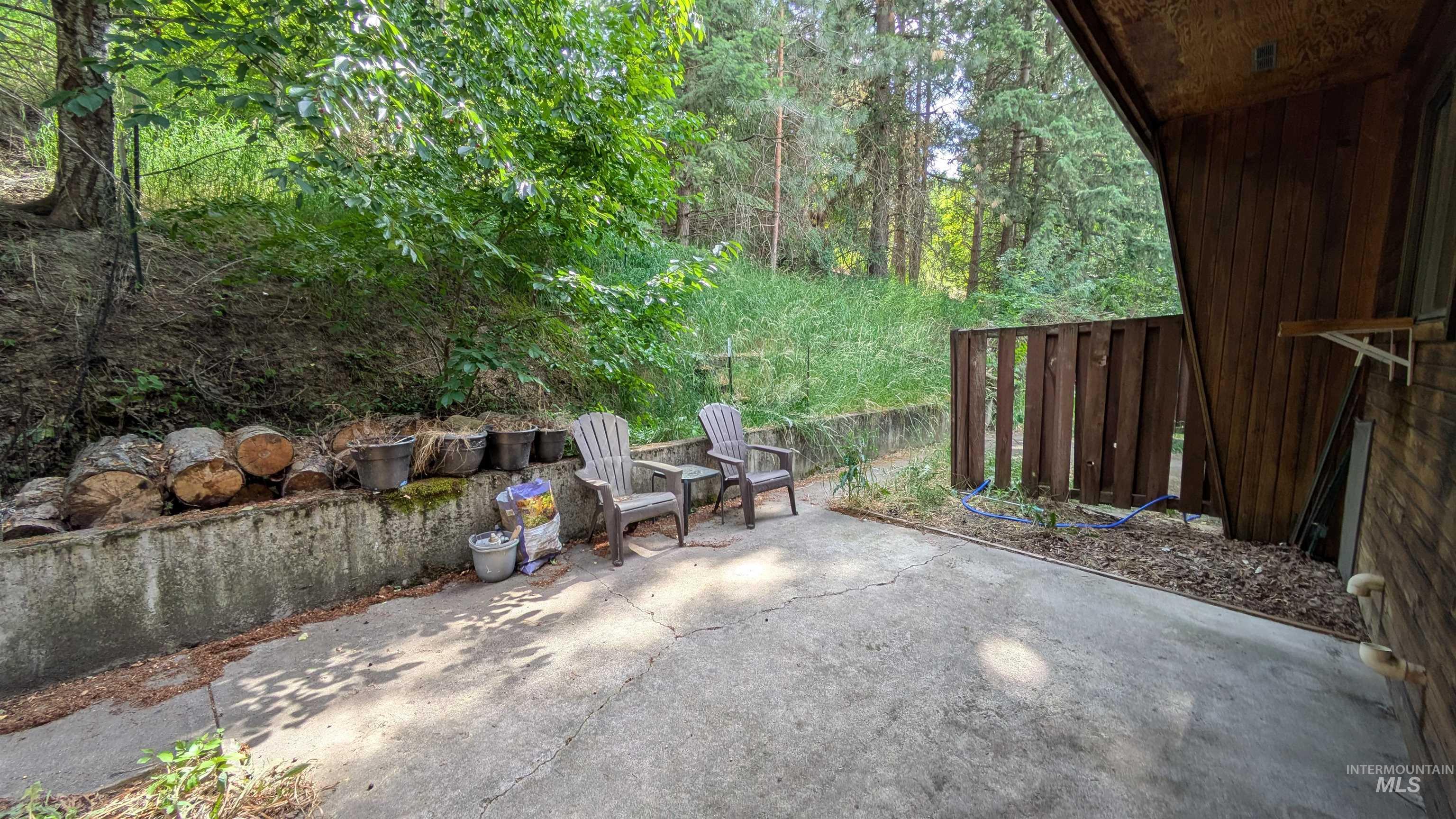 463 Boyde Ave Property Photo 14