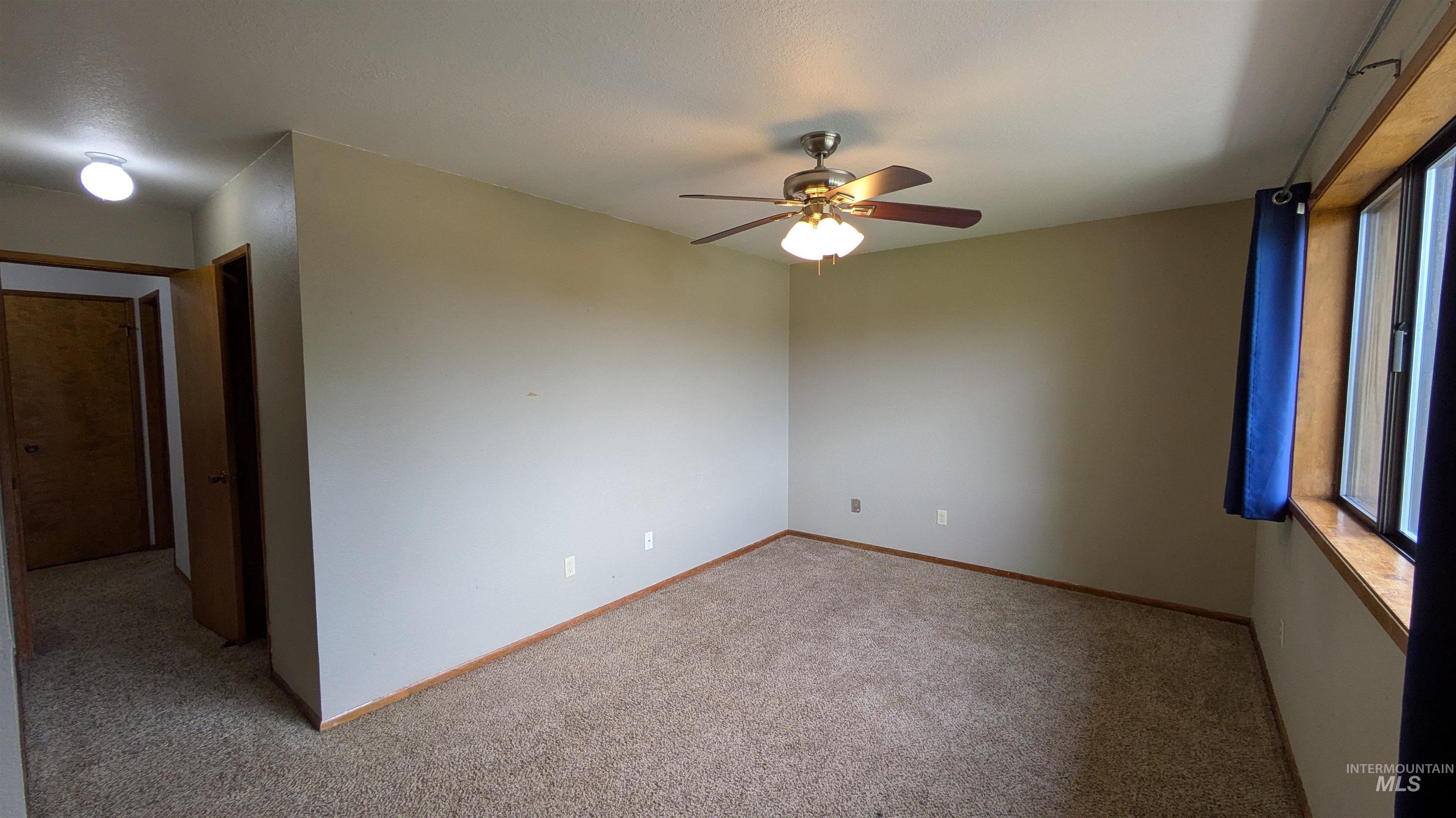 463 Boyde Ave Property Photo 25