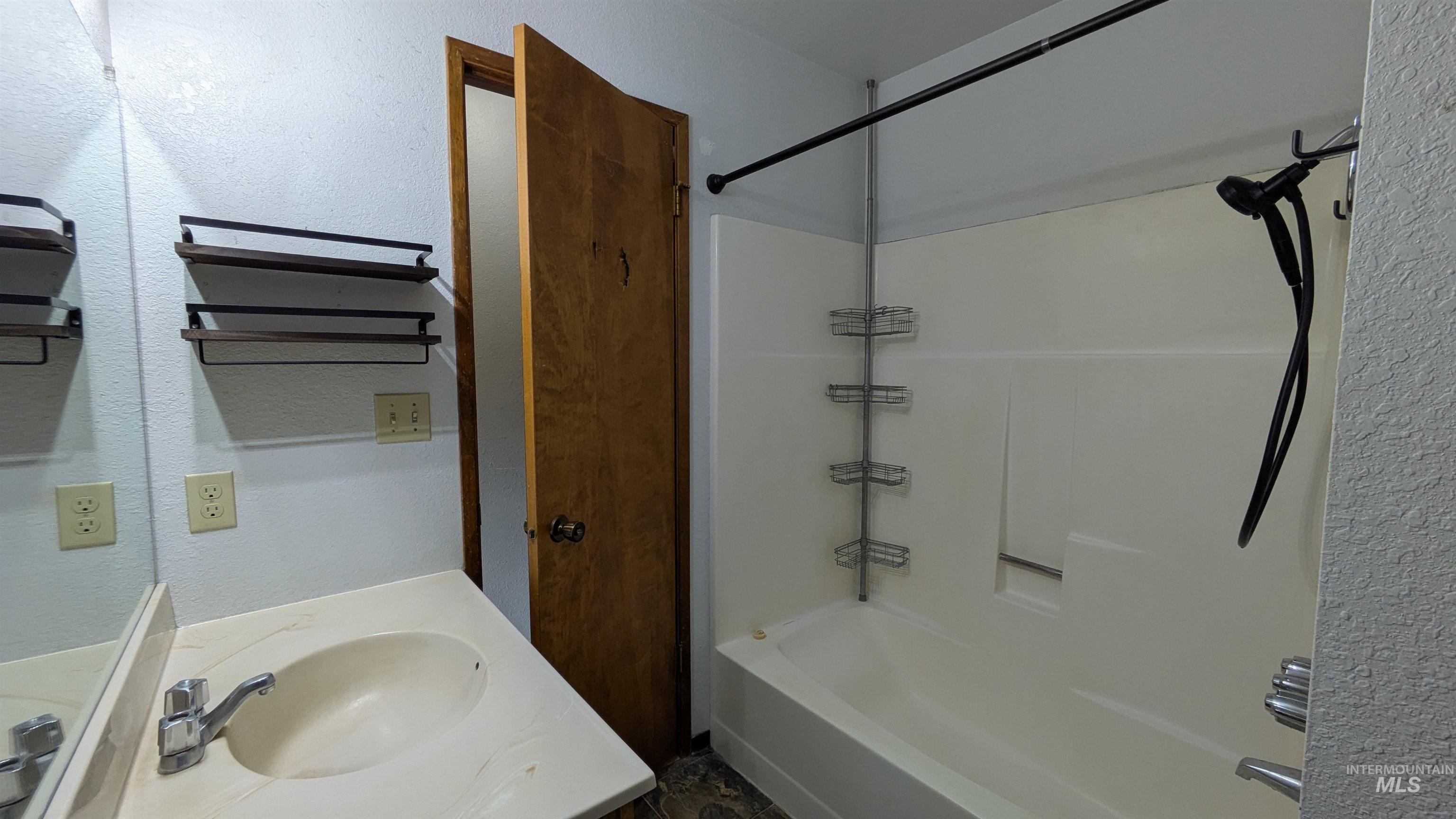 463 Boyde Ave Property Photo 27