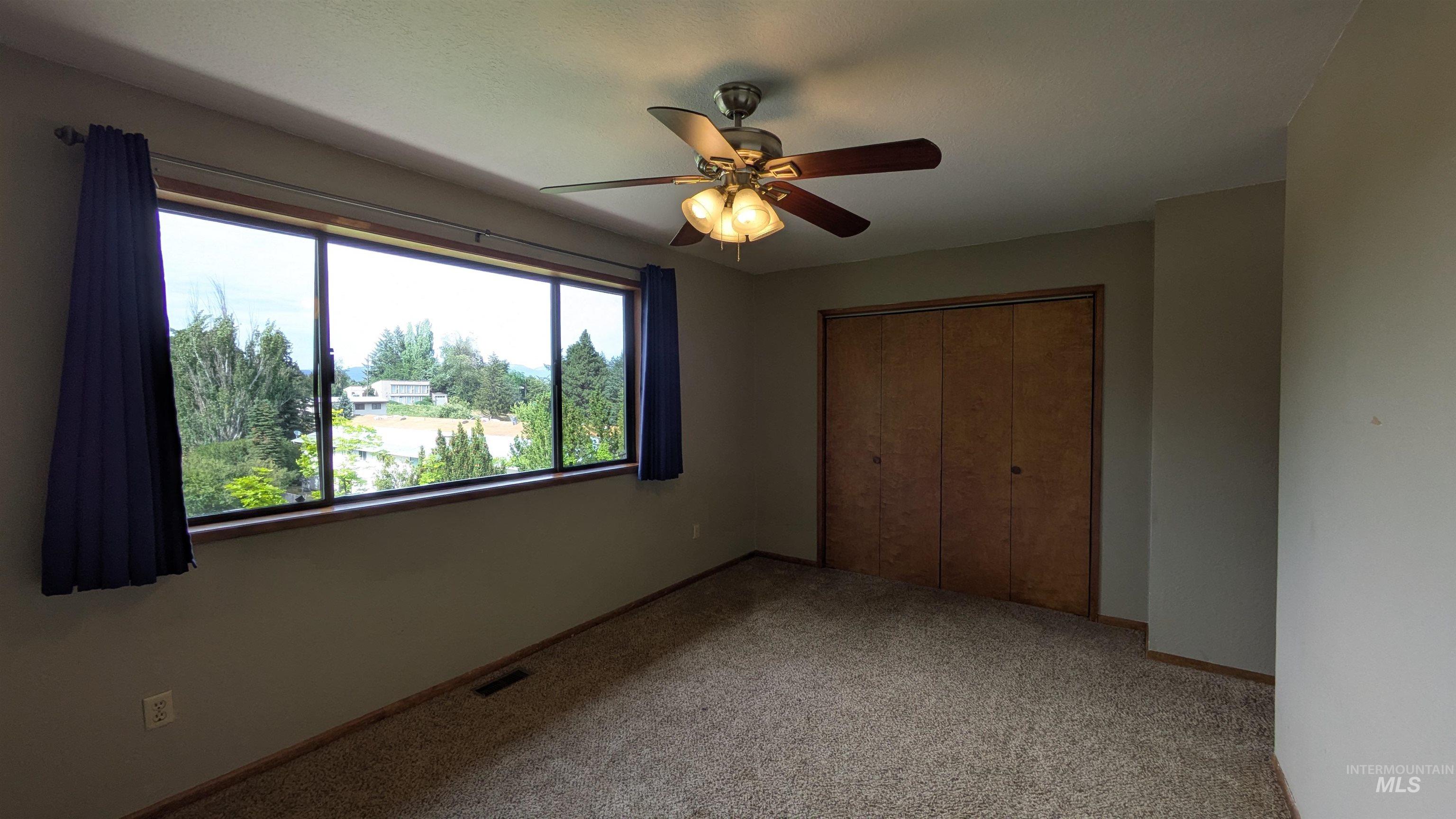 463 Boyde Ave Property Photo 28