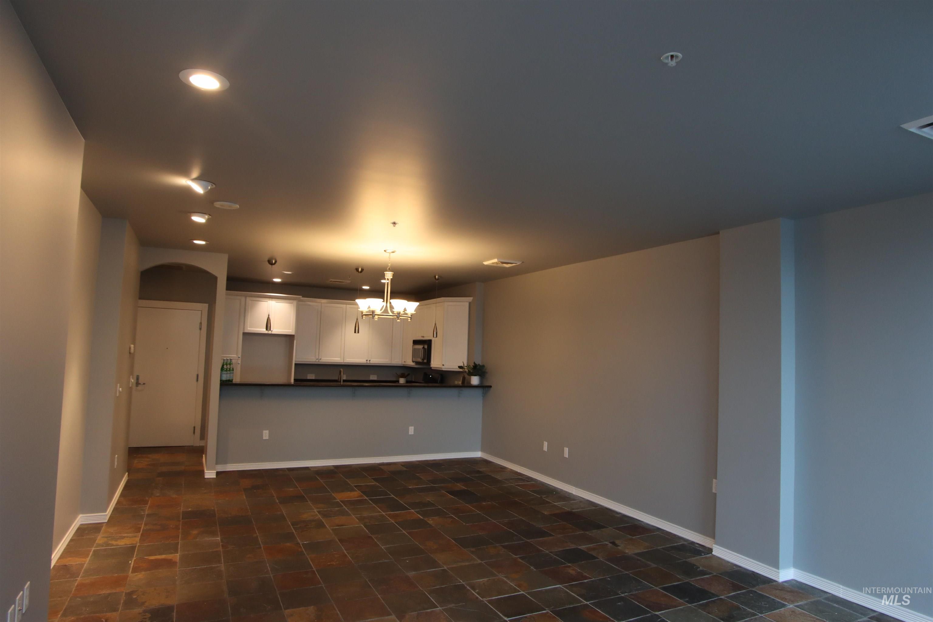199 N Capitol Property Photo 7