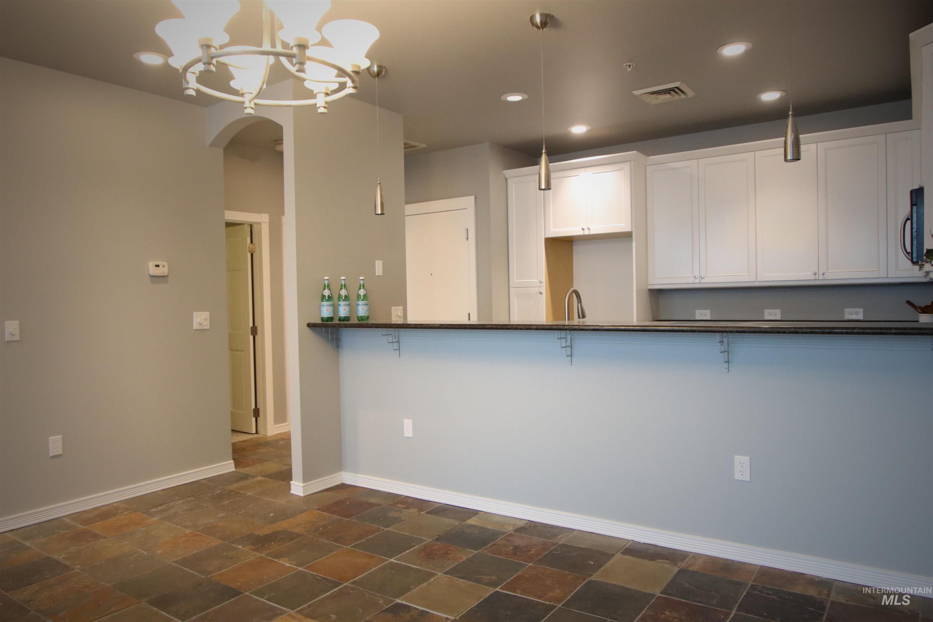 199 N Capitol Property Photo 8
