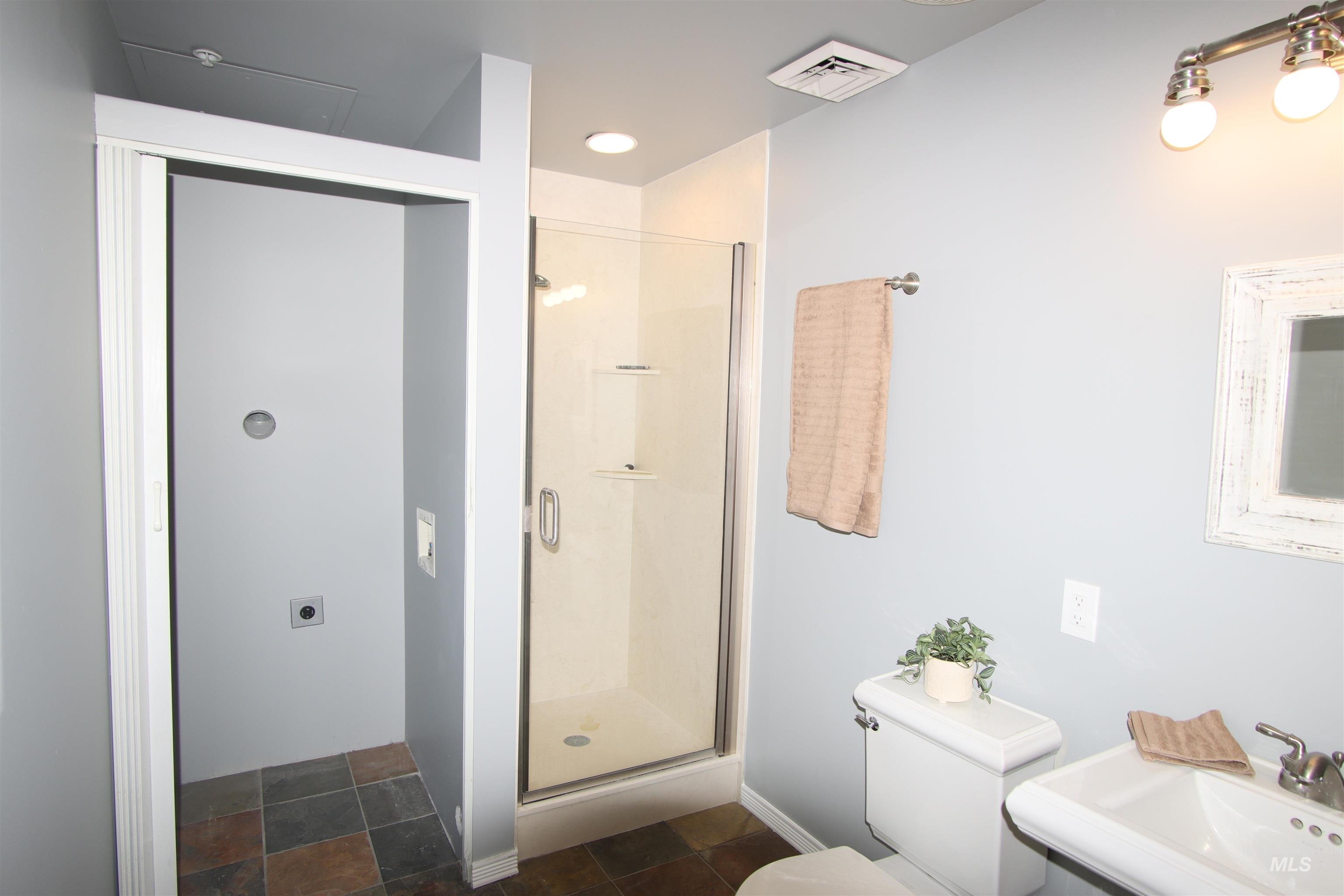199 N Capitol Property Photo 21