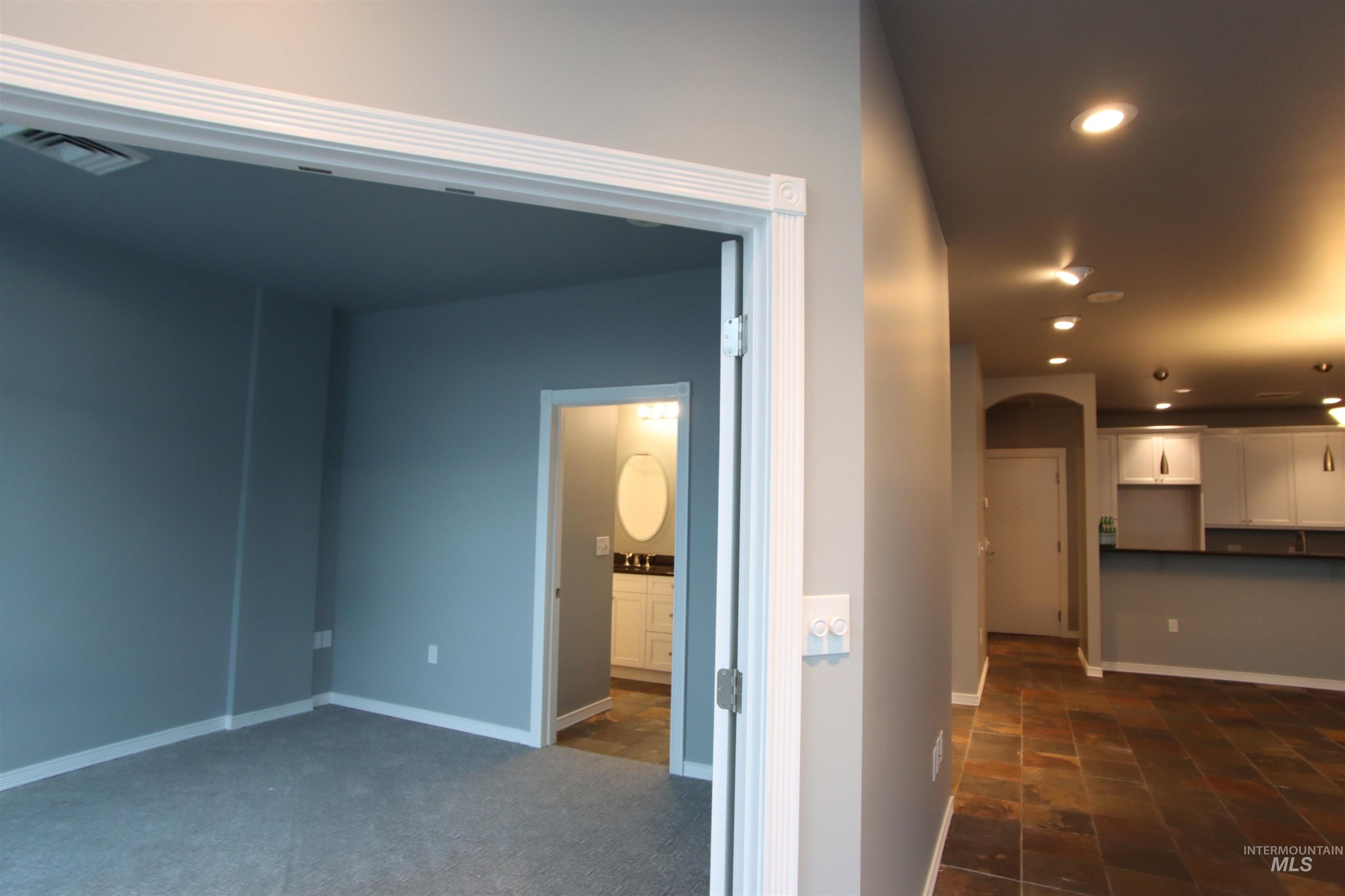 199 N Capitol Property Photo 24