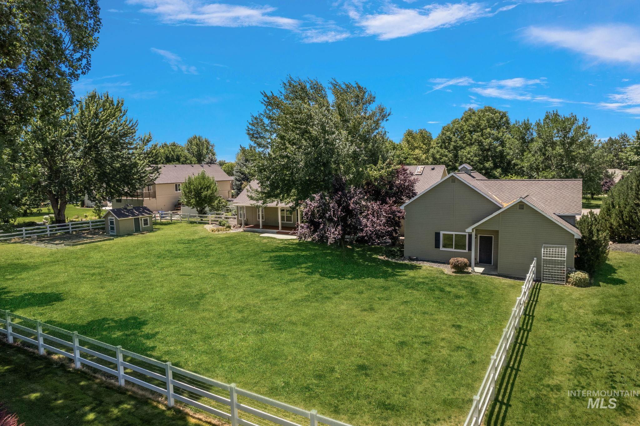 692 N Sierra View Dr Property Photo 46