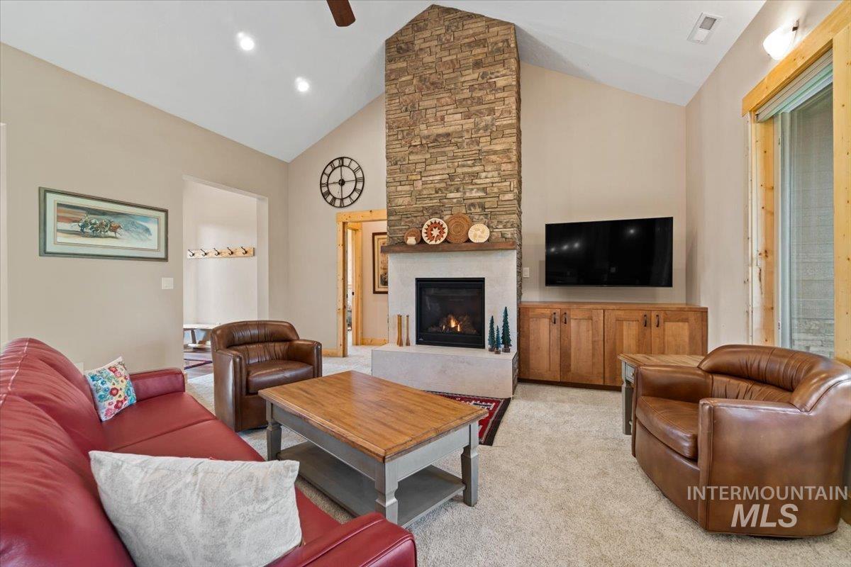 13917 Sky View Court Property Photo 7