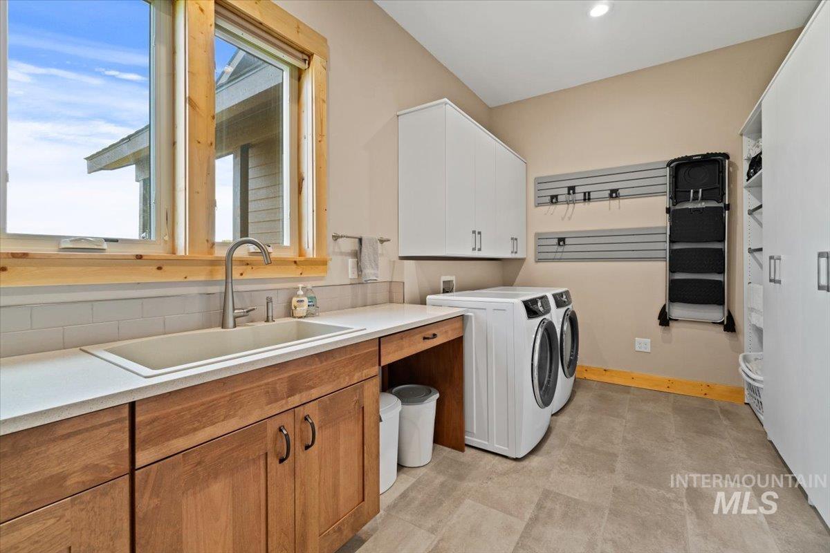 13917 Sky View Court Property Photo 32