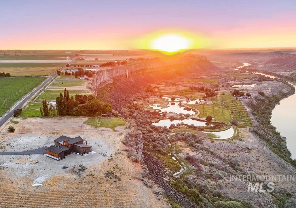 2282 E 4400 N Property Photo 3