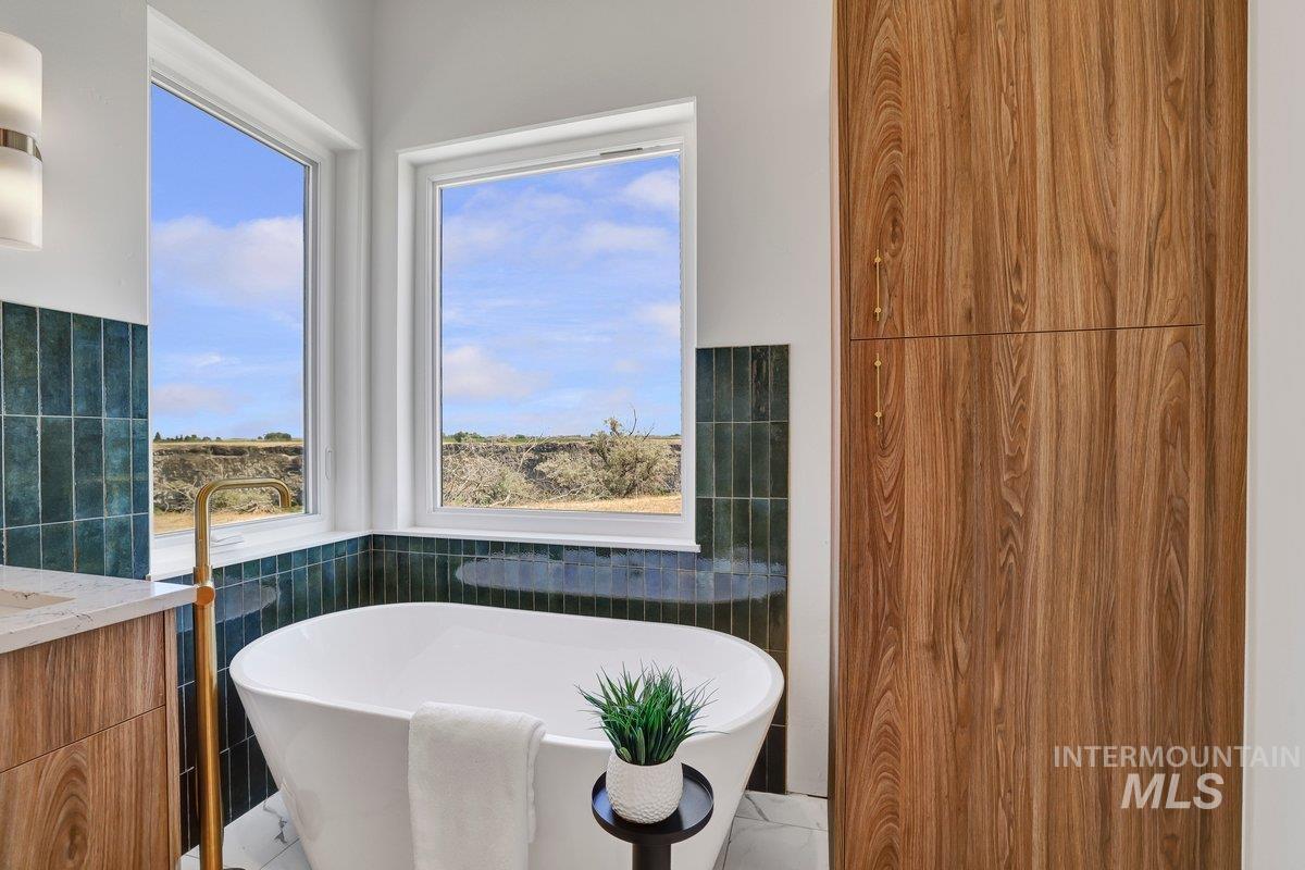 2282 E 4400 N Property Photo 25