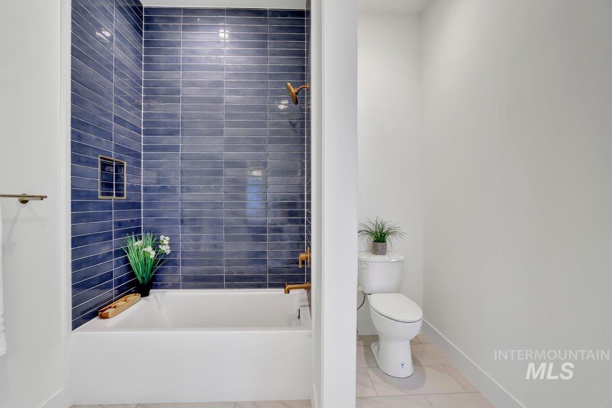 2282 E 4400 N Property Photo 31