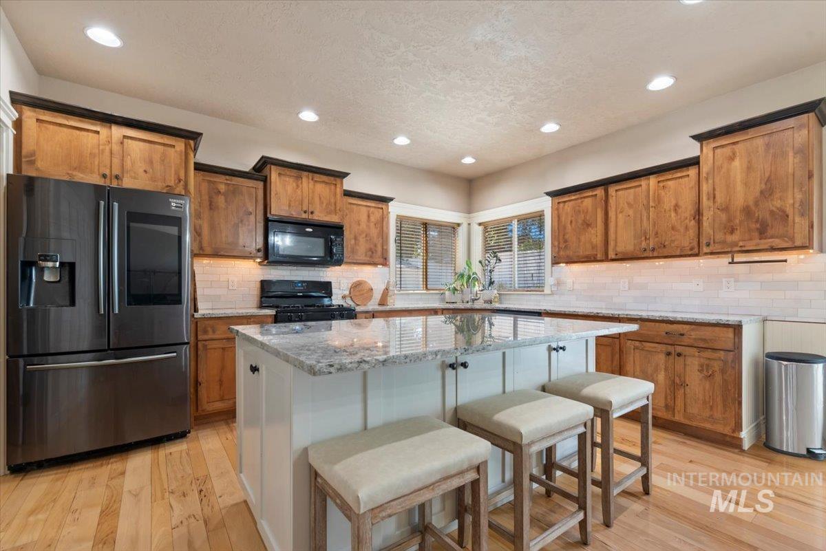 2520 W Mill Court Property Photo 10