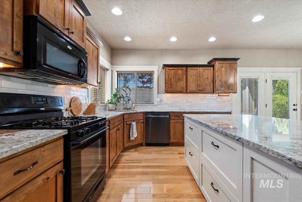 2520 W Mill Court Property Photo 11