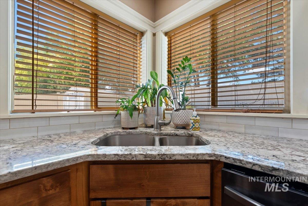 2520 W Mill Court Property Photo 13