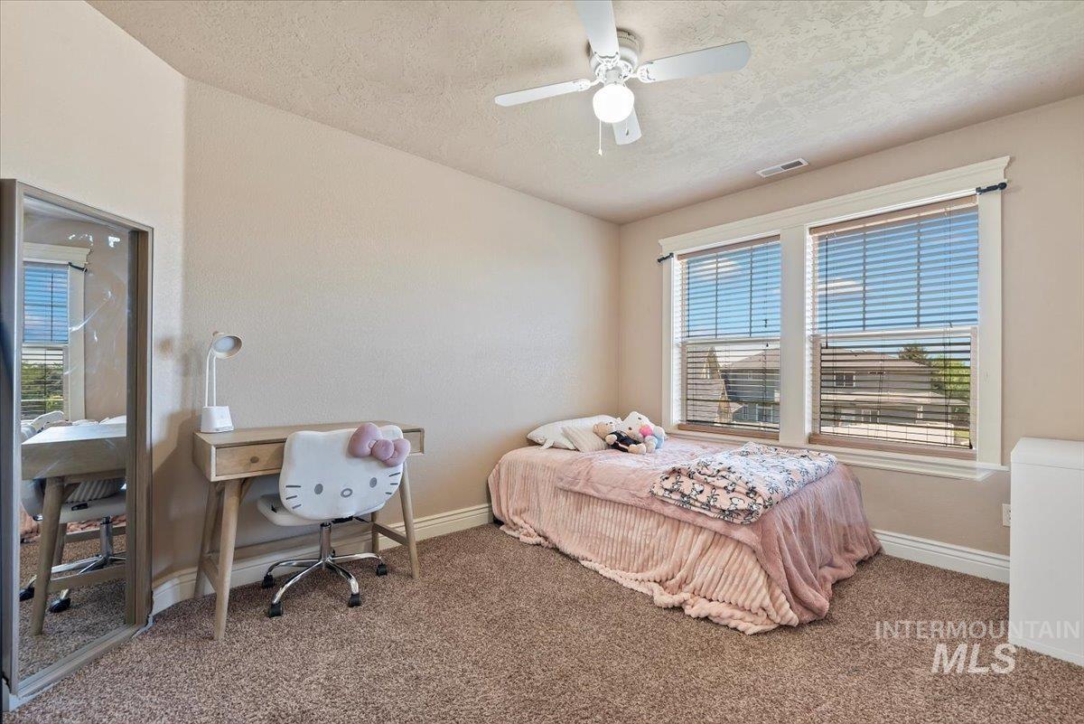 2520 W Mill Court Property Photo 18