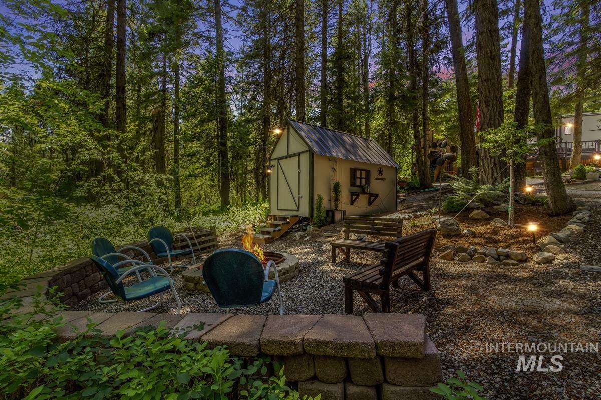 518 Brenda Drive Property Photo 1