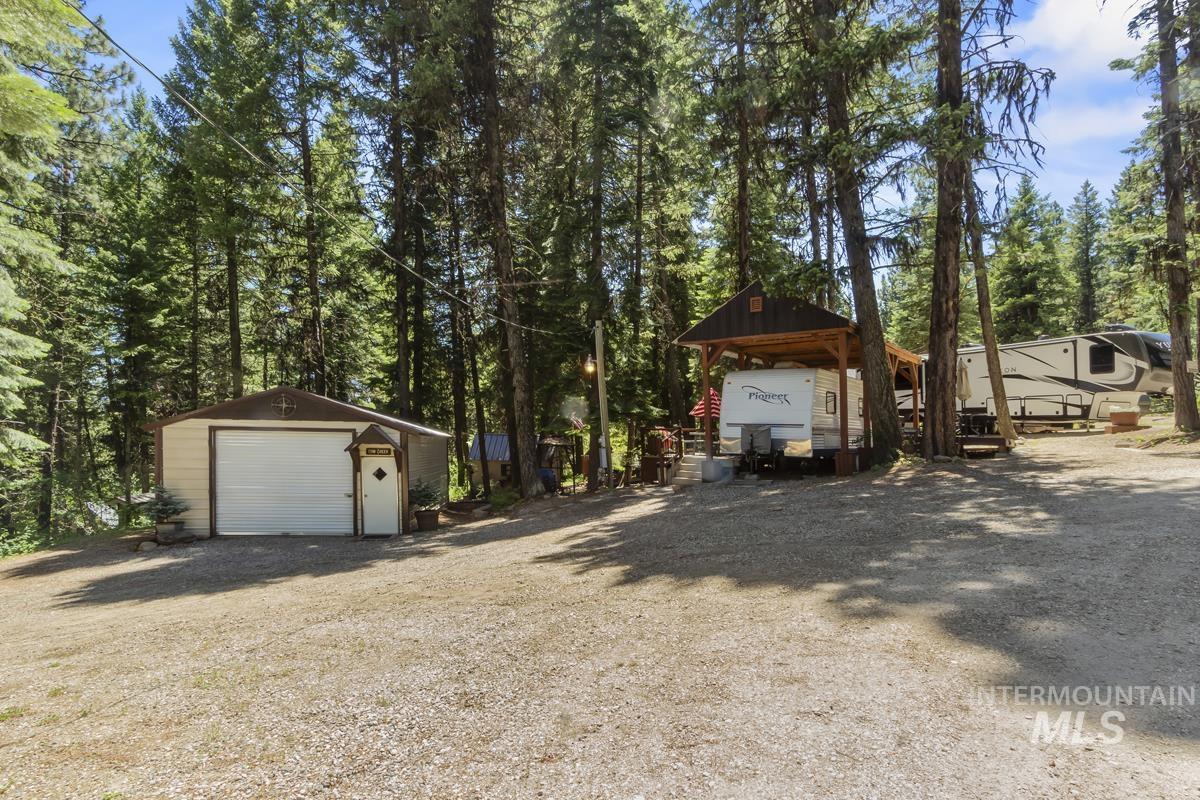 518 Brenda Drive Property Photo 18