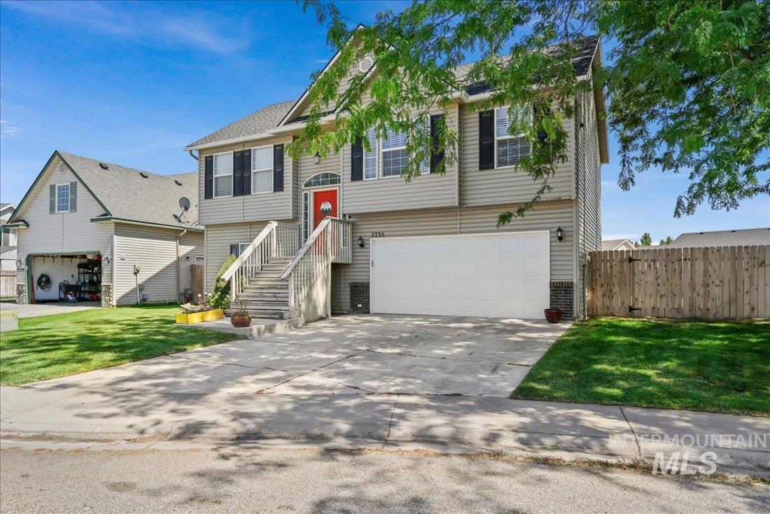 7735 Prism Ct Property Photo 2