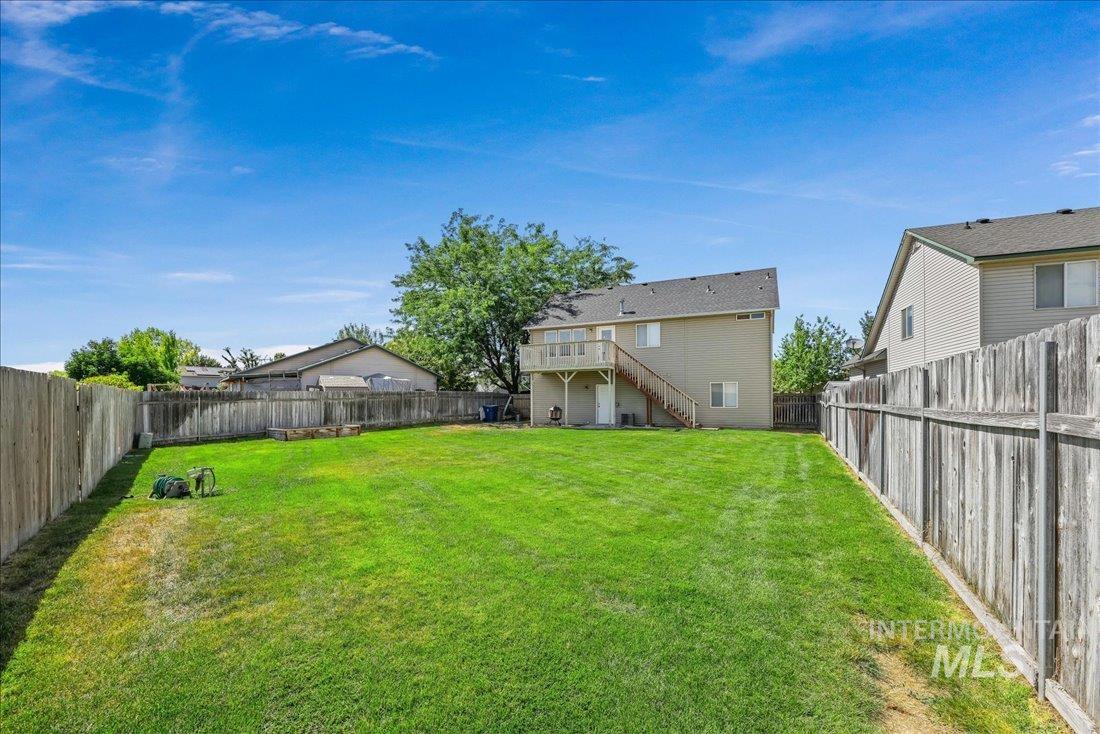 7735 Prism Ct Property Photo 8