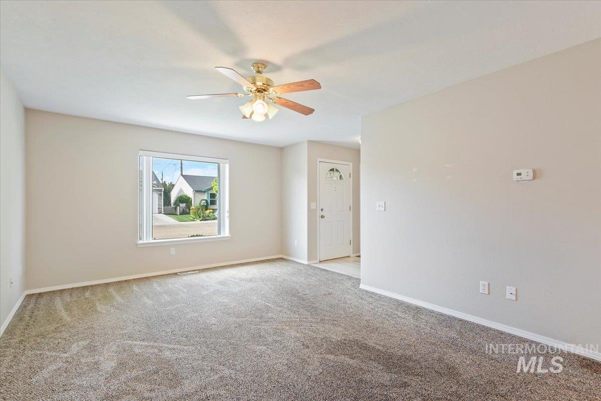 2109 Alder Dr. Property Photo 4