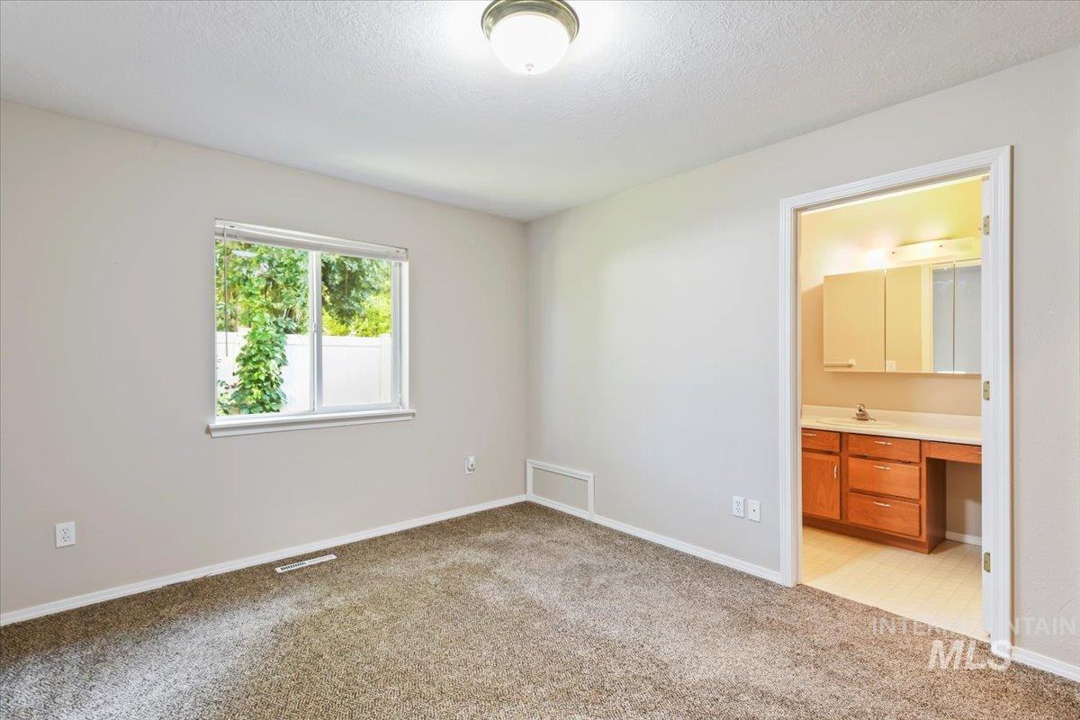 2109 Alder Dr. Property Photo 12