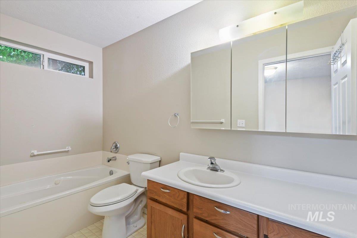 2109 Alder Dr. Property Photo 13