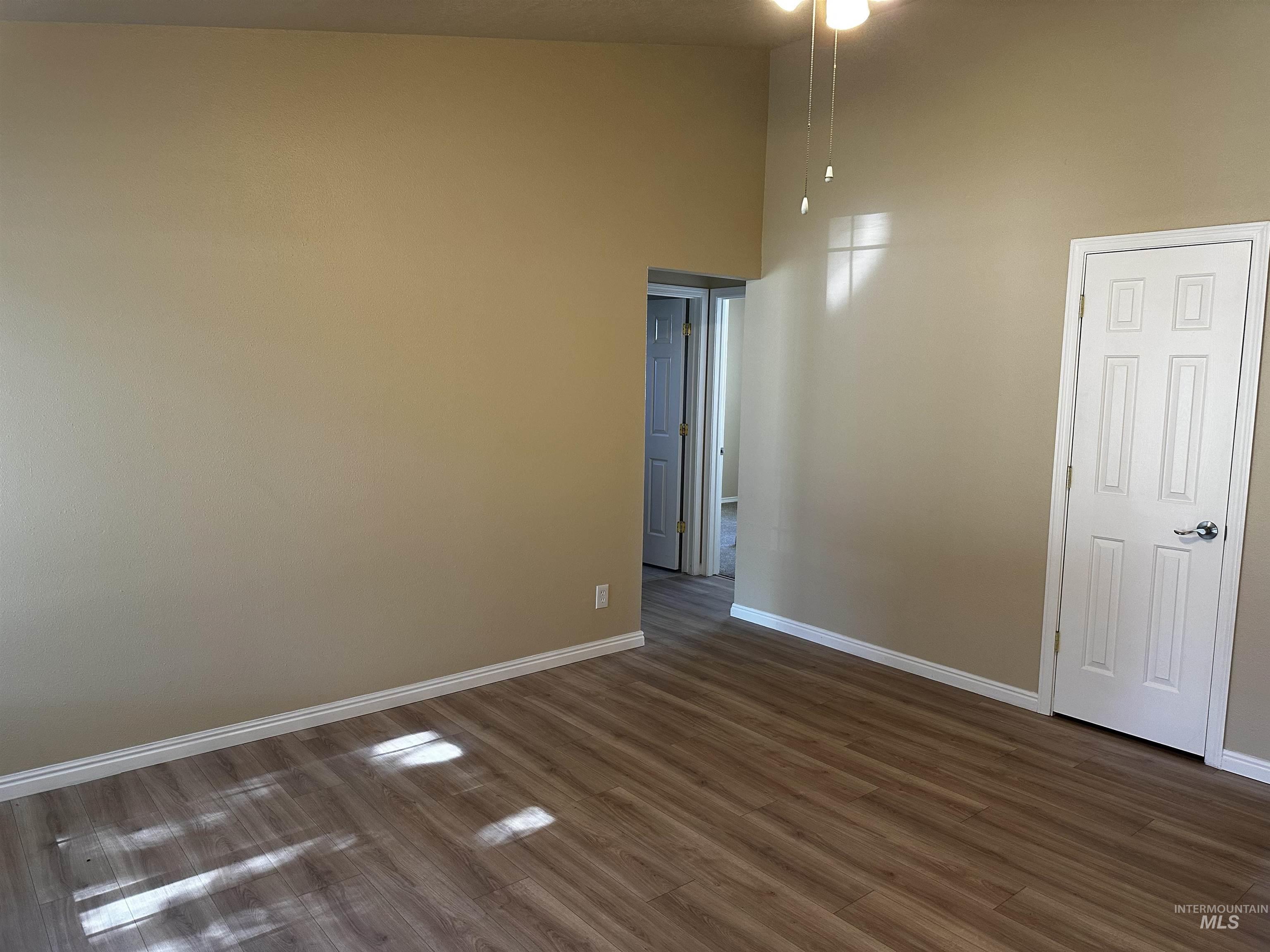 1009 Poppy Dr Property Photo 2