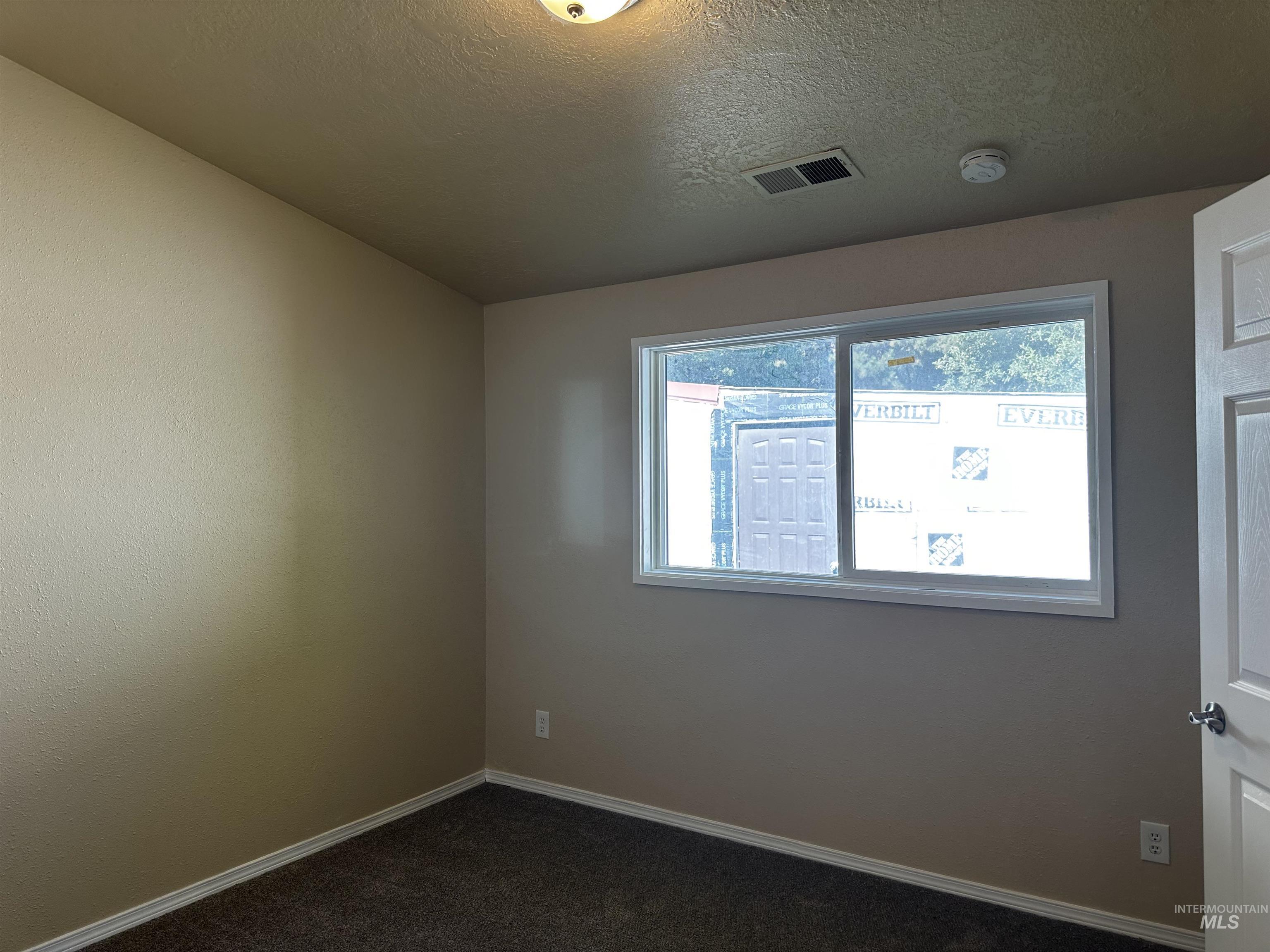 1009 Poppy Dr Property Photo 13