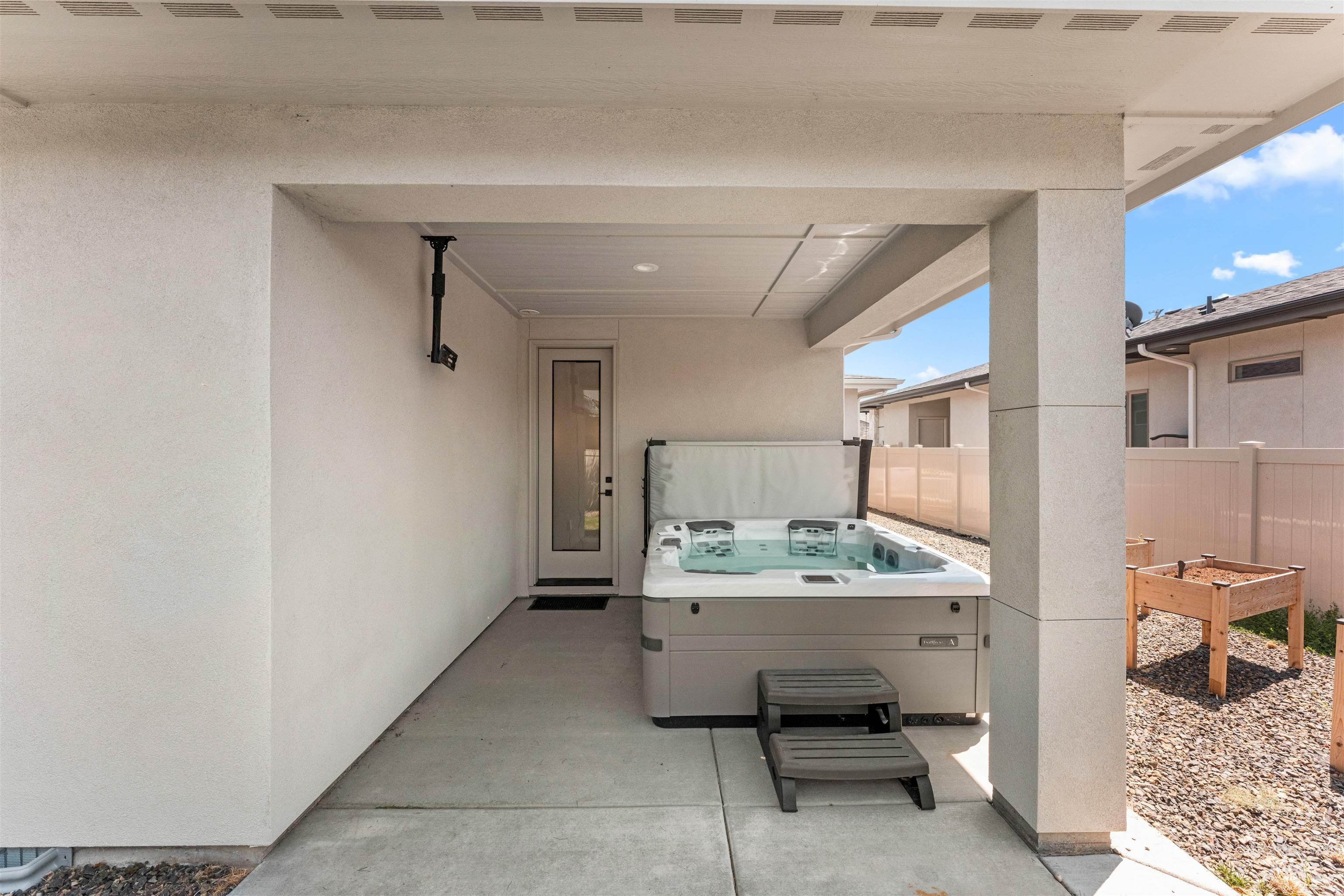2375 S Grinberg Property Photo 47
