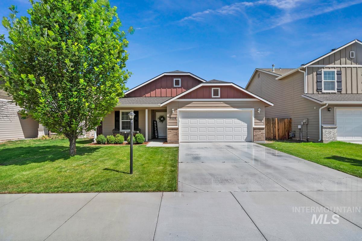 10016 W Littlewood St.