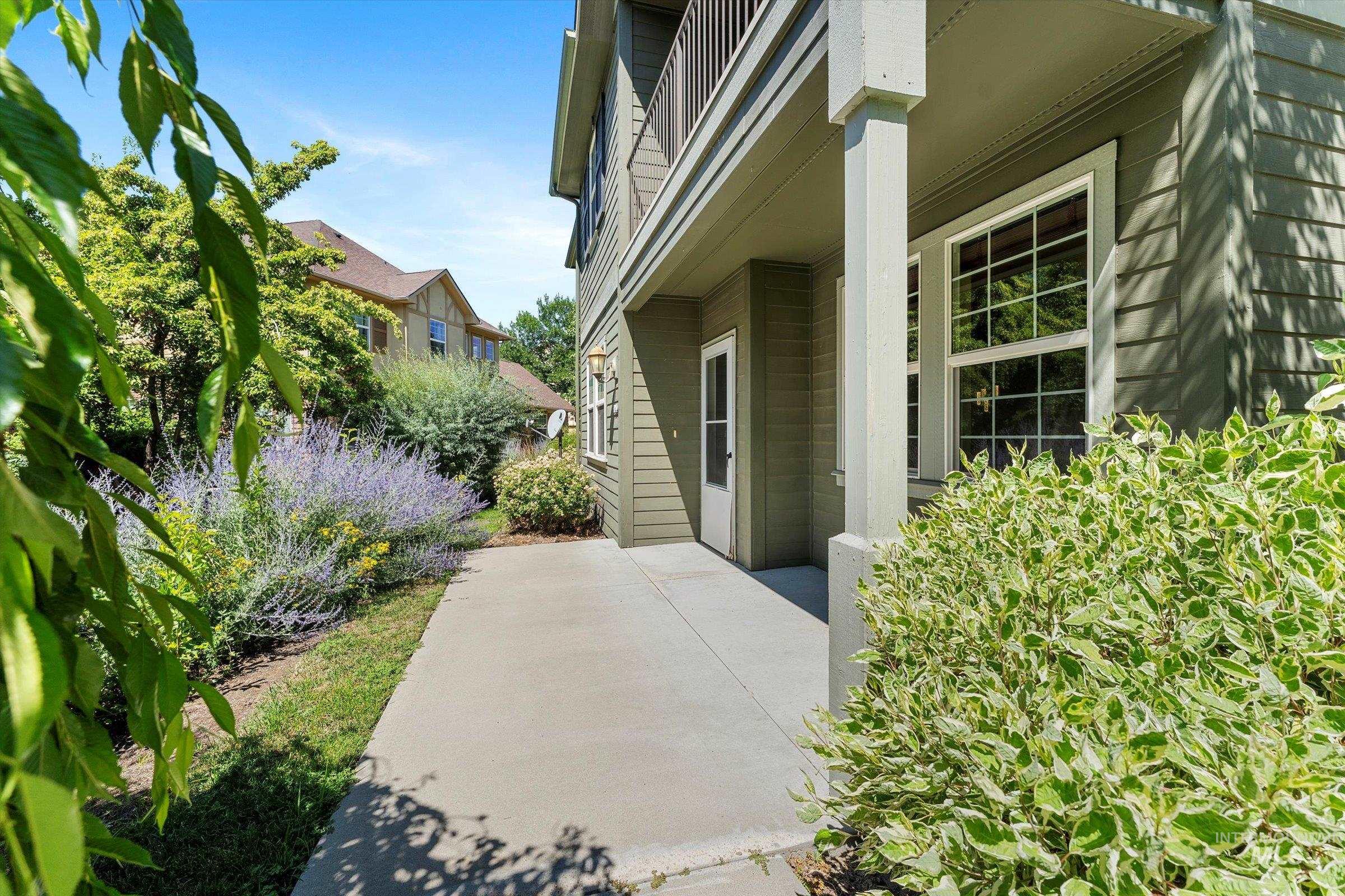 1244 E Winding Creek Drive Property Photo 21