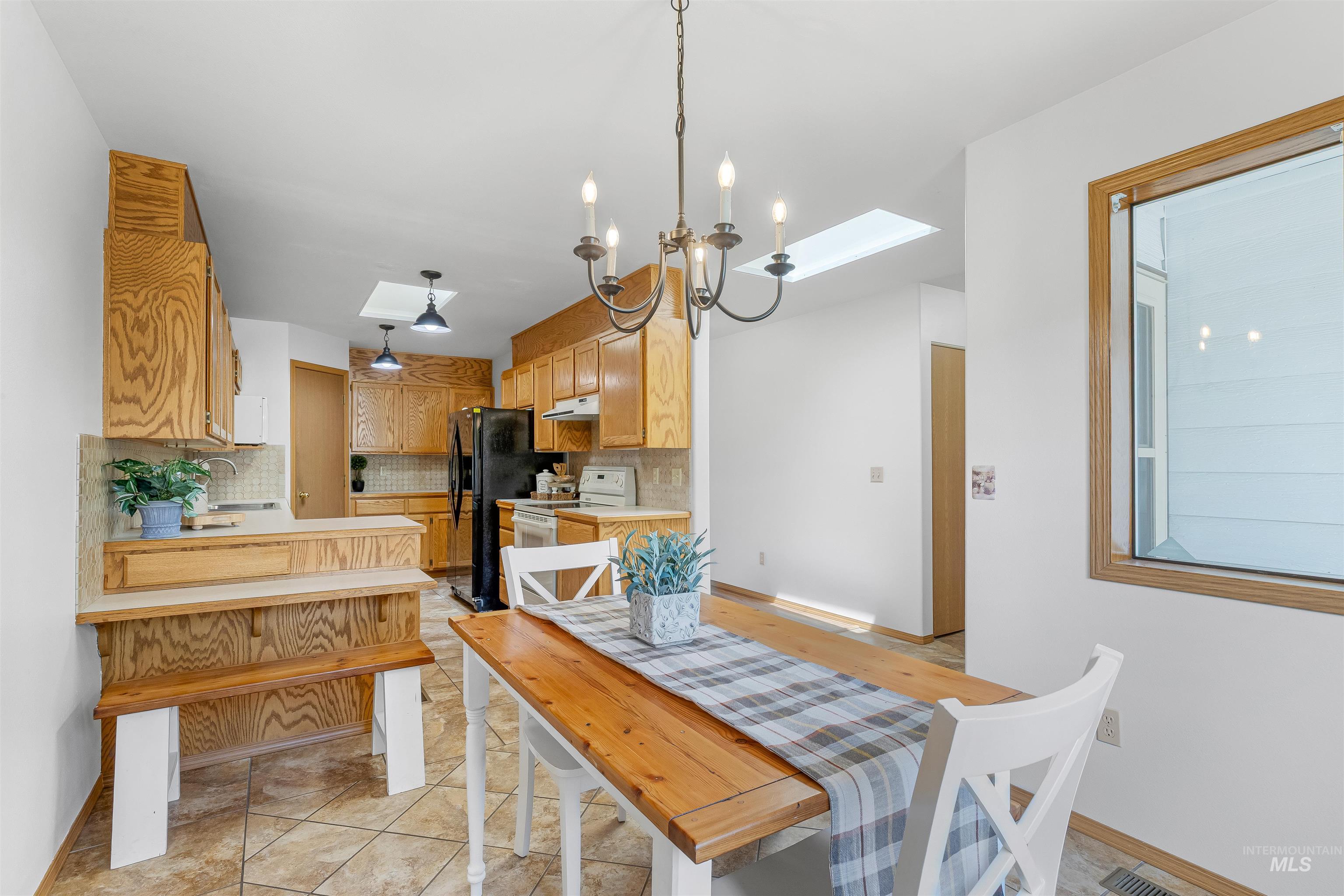 1409 29th St. Property Photo 4