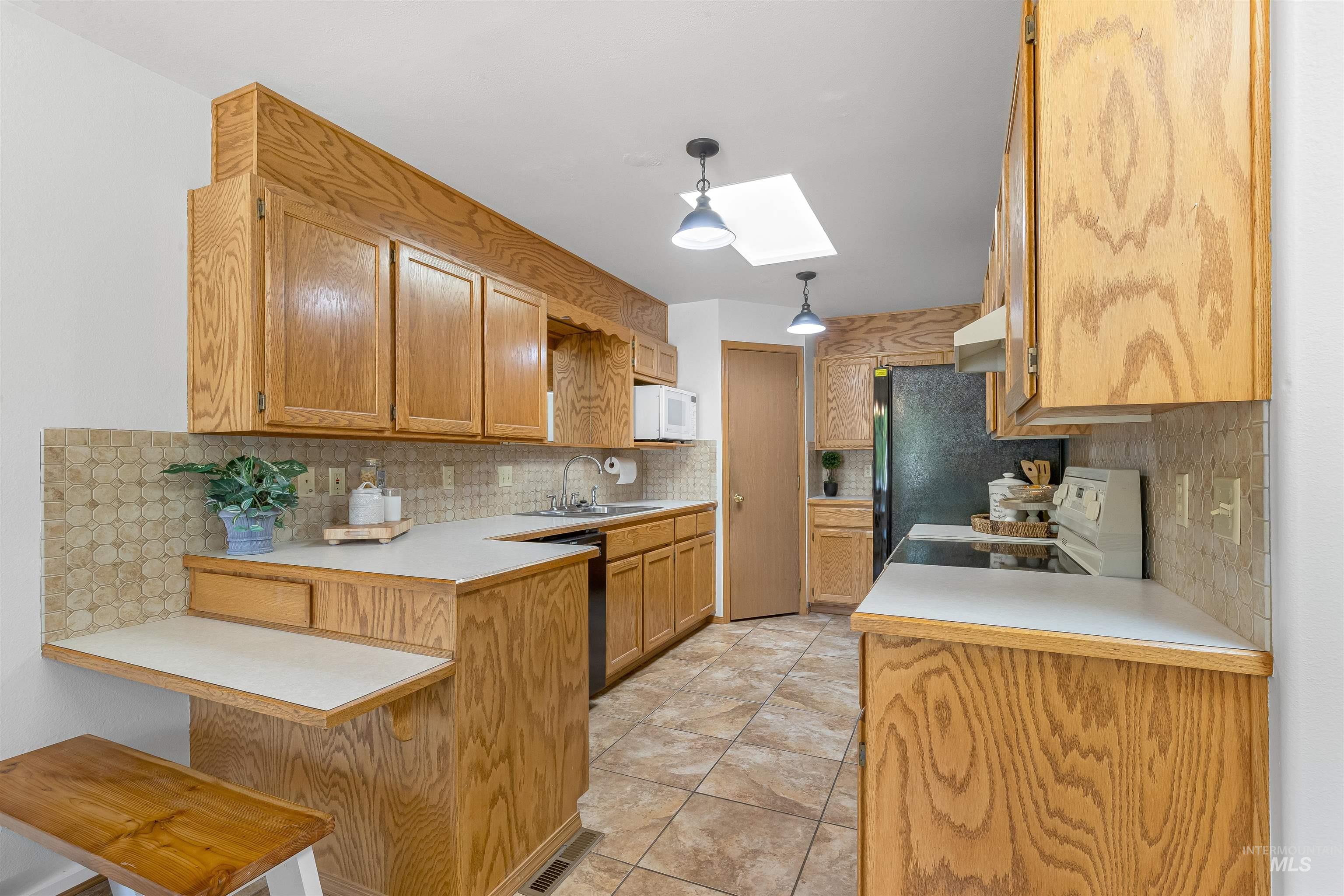 1409 29th St. Property Photo 7