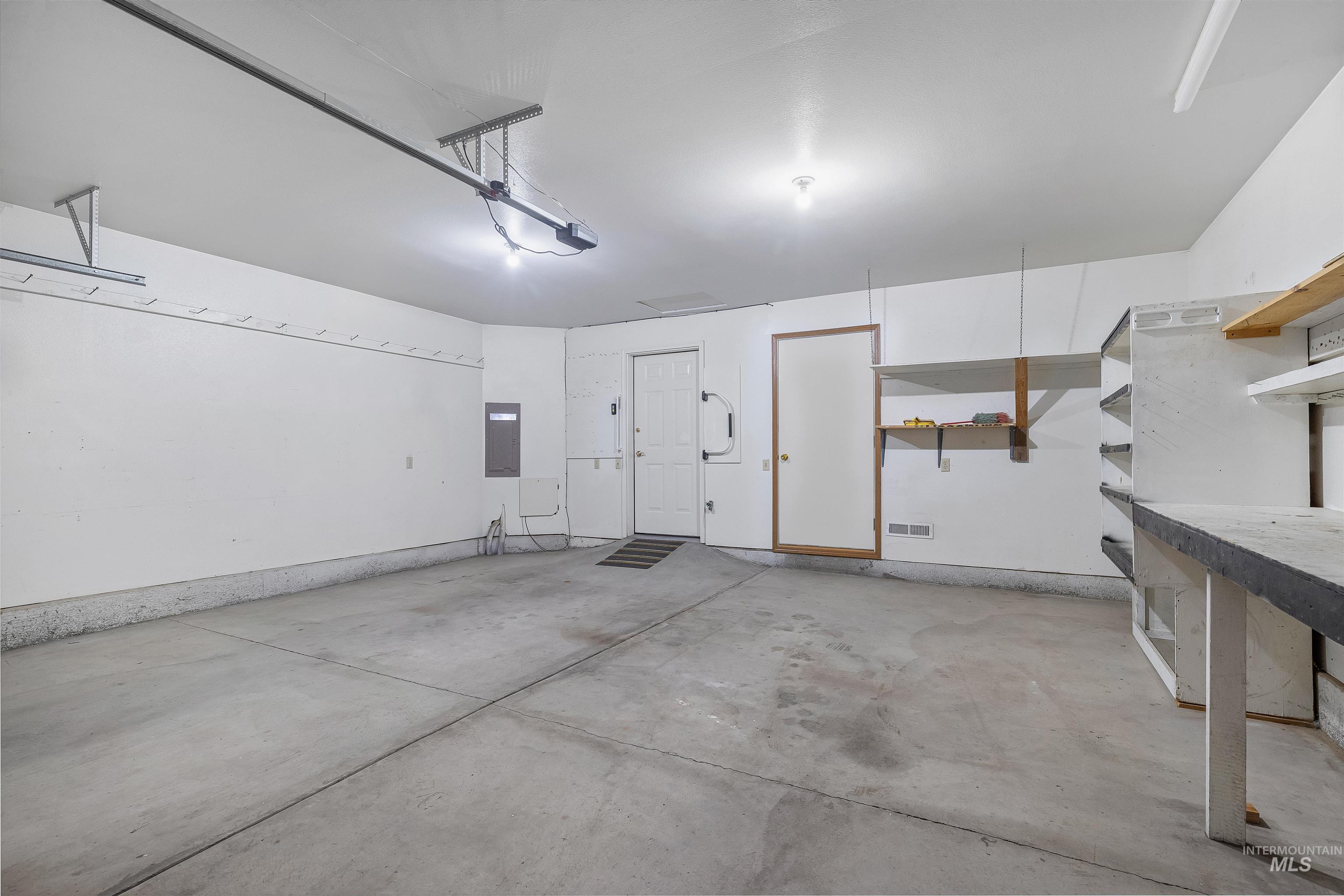 1409 29th St. Property Photo 18